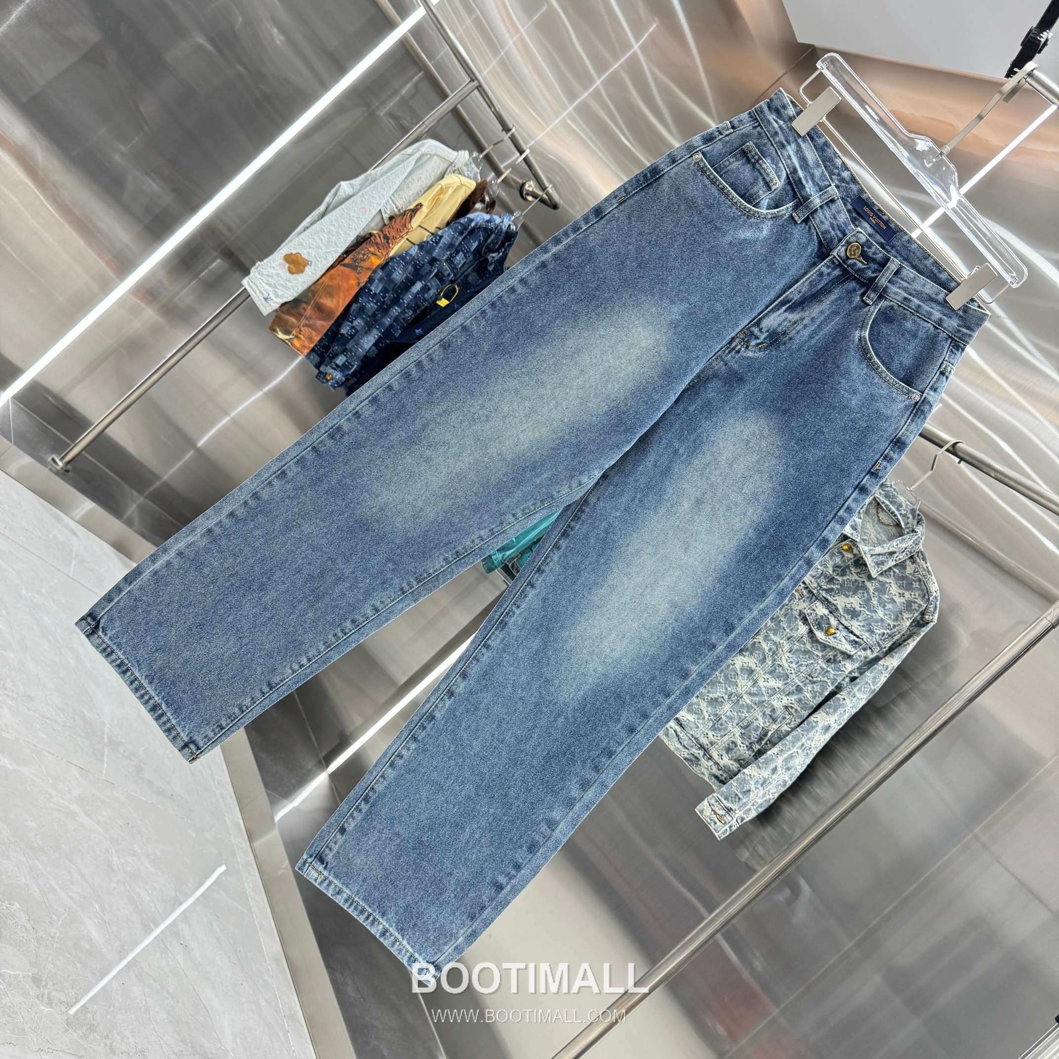 Louis Vuitton Letter Print Straight Jeans Denim Blue Pants 루이비통 레터 프린트 스트레이트 진 데님 블루 팬츠 3