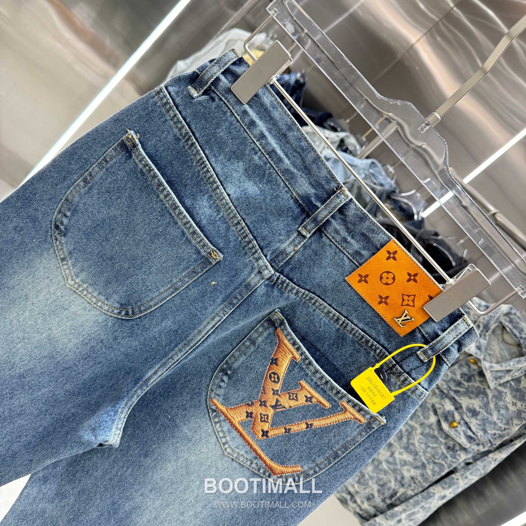 Louis Vuitton Letter Print Straight Jeans Denim Blue Pants 루이비통 레터 프린트 스트레이트 진 데님 블루 팬츠 5