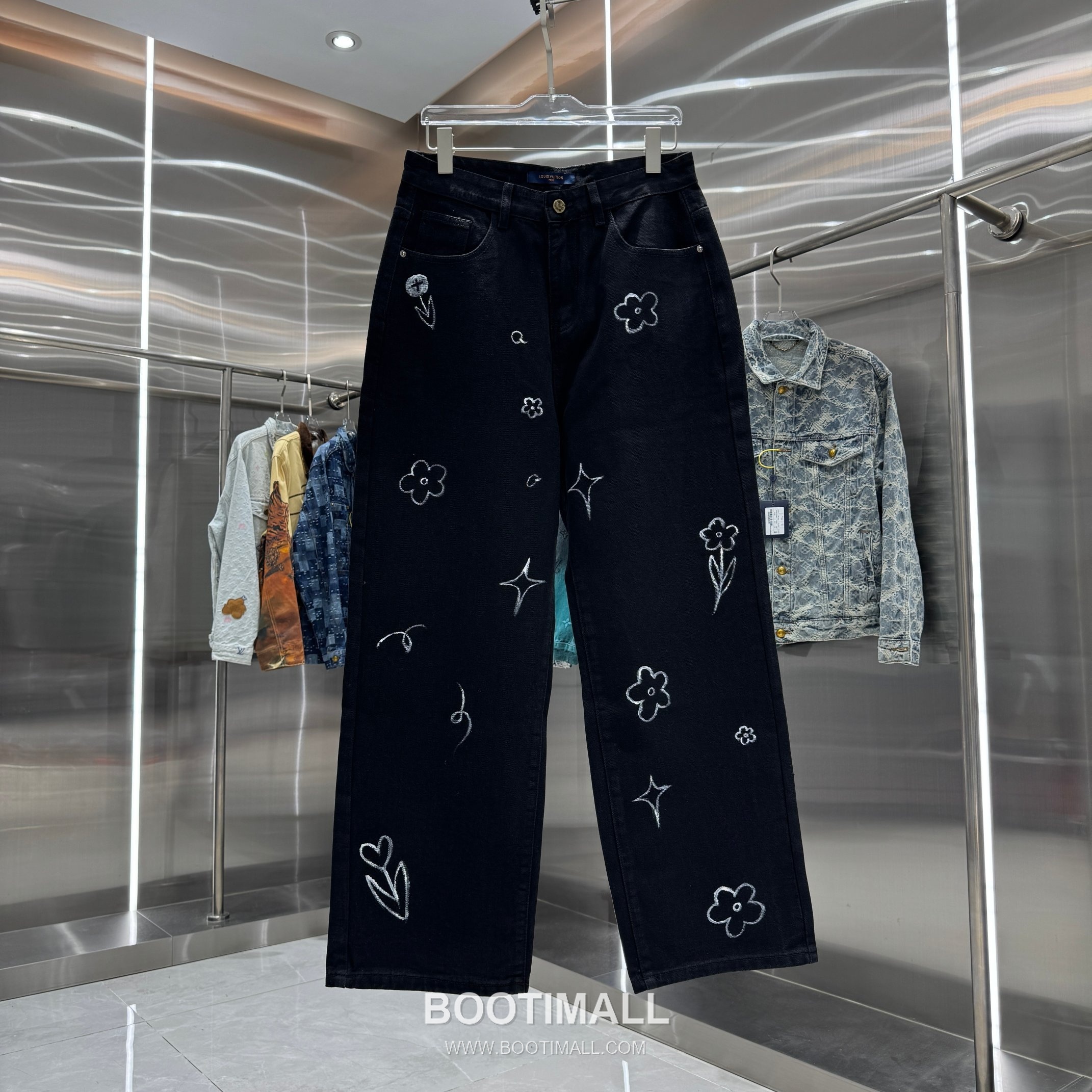 Louis Vuitton Letter Print Straight Jeans Denim Black Pants 루이비통 레터 프린트 스트레이트 진 데님 블랙 팬츠 1