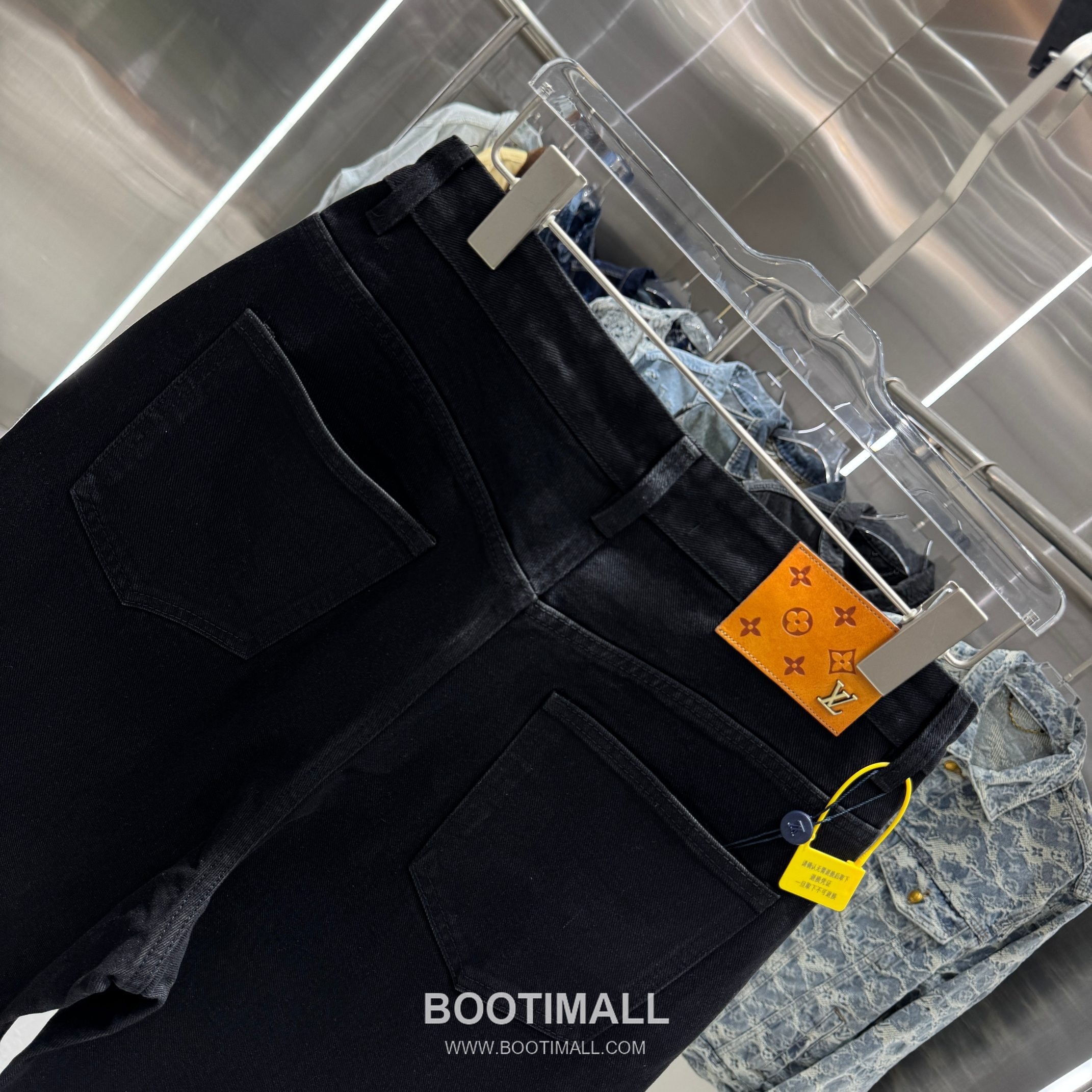 Louis Vuitton Letter Print Straight Jeans Denim Black Pants 루이비통 레터 프린트 스트레이트 진 데님 블랙 팬츠 5