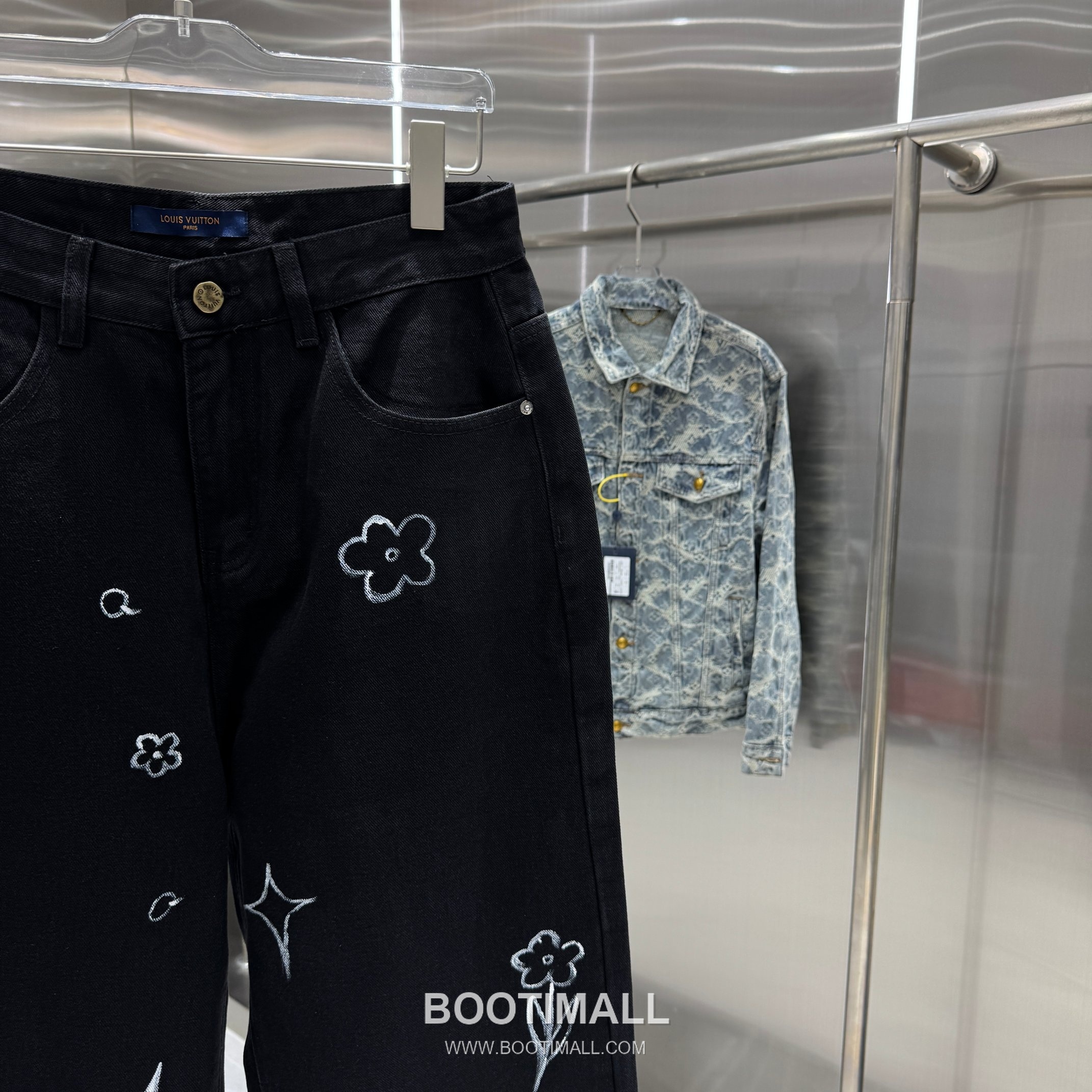 Louis Vuitton Letter Print Straight Jeans Denim Black Pants 루이비통 레터 프린트 스트레이트 진 데님 블랙 팬츠 7