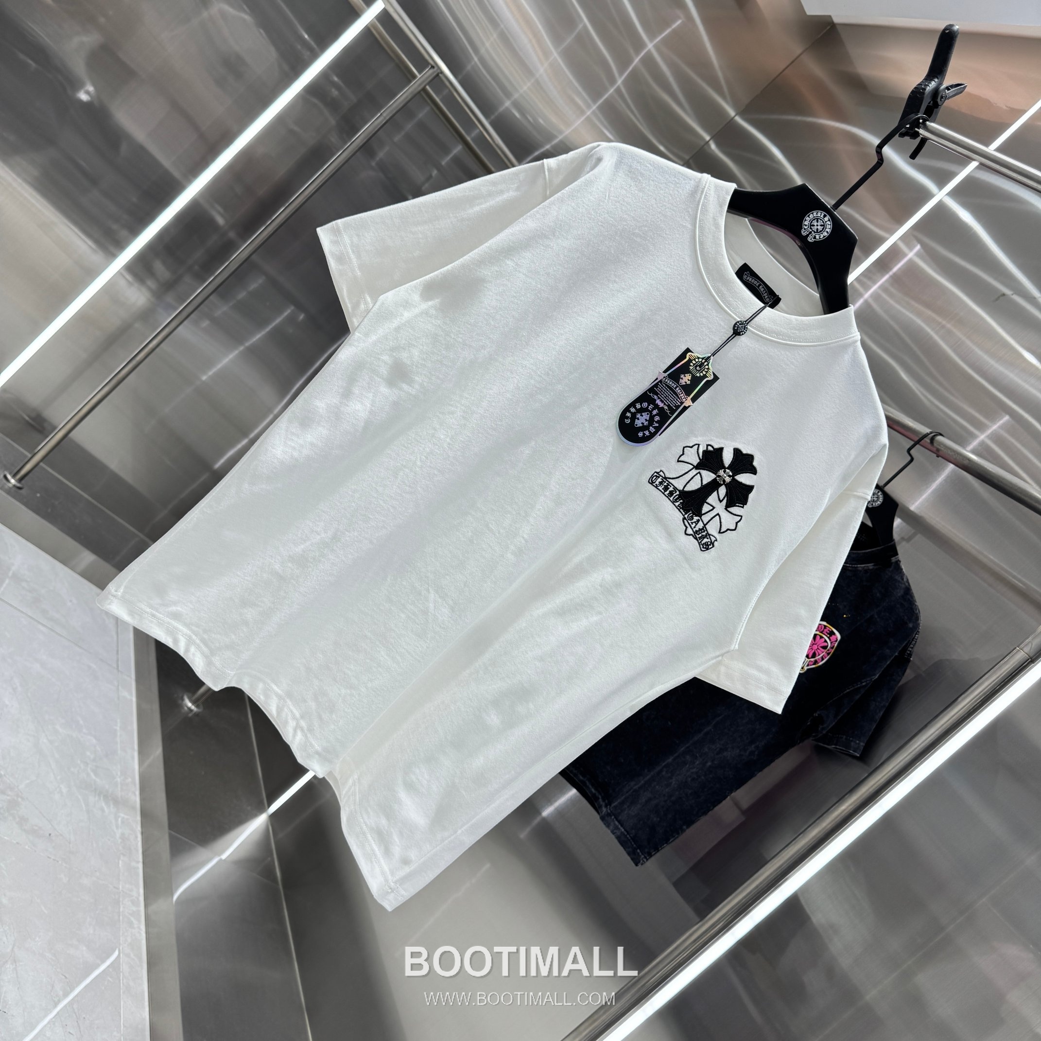 Chrome Hearts Washed Leather-Applique Embroidered Tee Black T-shirt 크롬하츠 워싱 레더 아플리케 자수 티 블랙 티셔츠 3