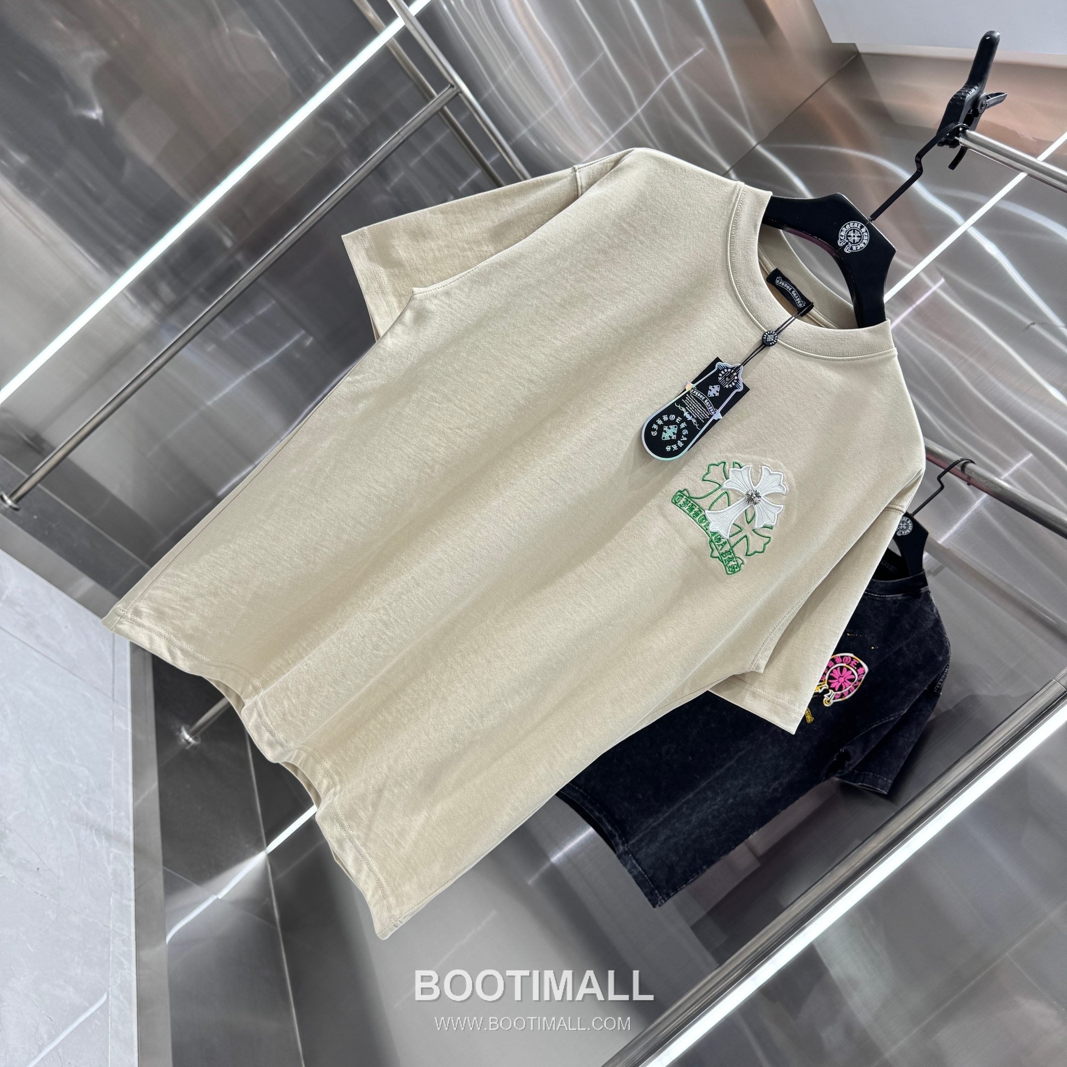 Chrome Hearts Washed Leather-Applique Embroidered Tee Black T-shirt 크롬하츠 워싱 레더 아플리케 자수 티 블랙 티셔츠 3