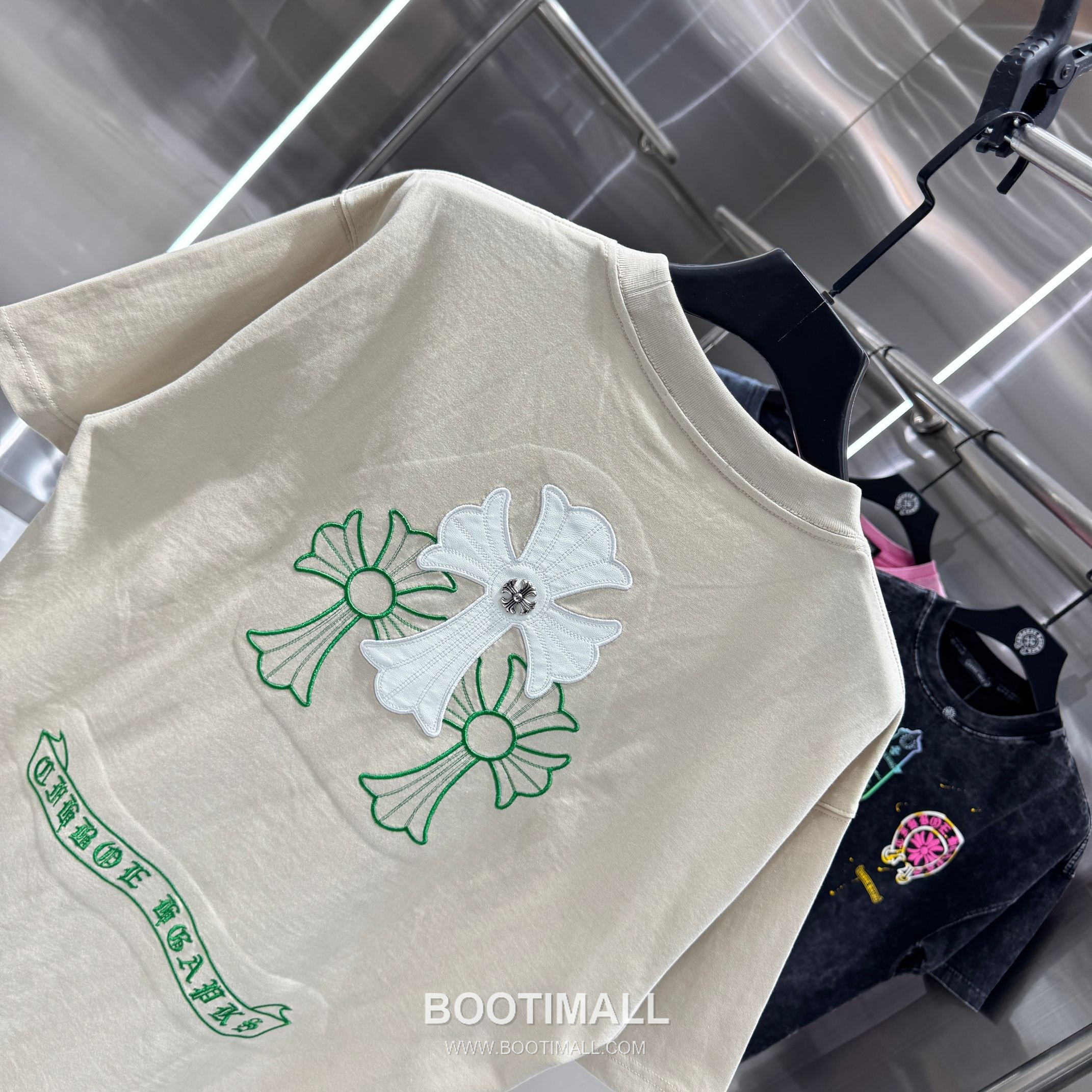 Chrome Hearts Washed Leather-Applique Embroidered Tee Black T-shirt 크롬하츠 워싱 레더 아플리케 자수 티 블랙 티셔츠 5