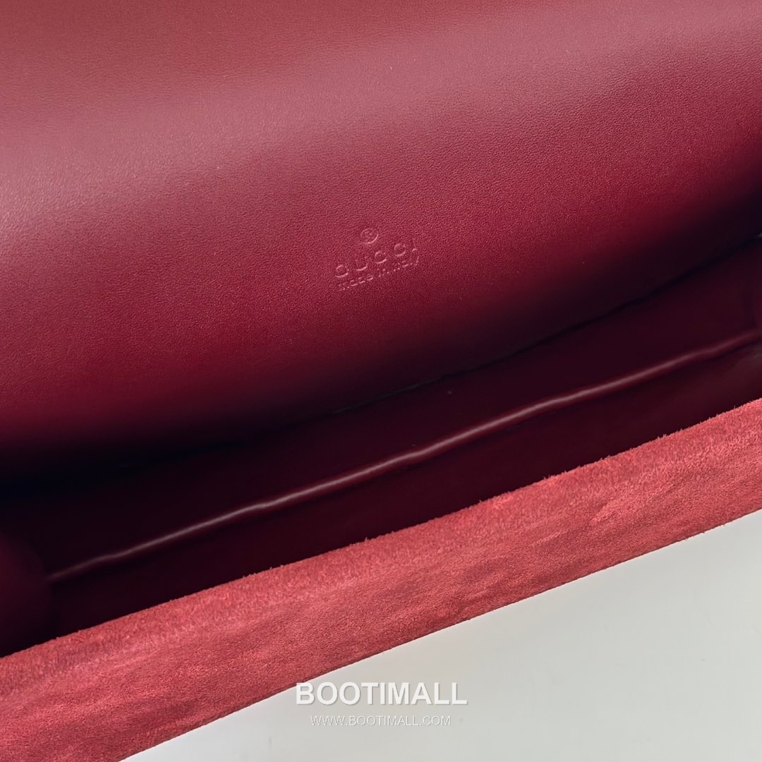 Gucci Embossed Leather Shoulder Bag 818145 구찌 엠보싱 레더 숄더백 27.5cm 9