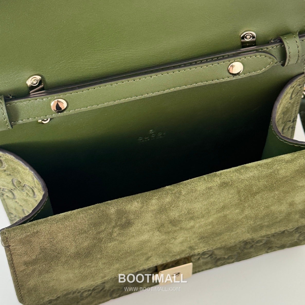 Gucci Embossed Velvet Leather Shoulder Bag 813400 구찌 엠보싱 벨벳 레더 숄더백 22cm 9