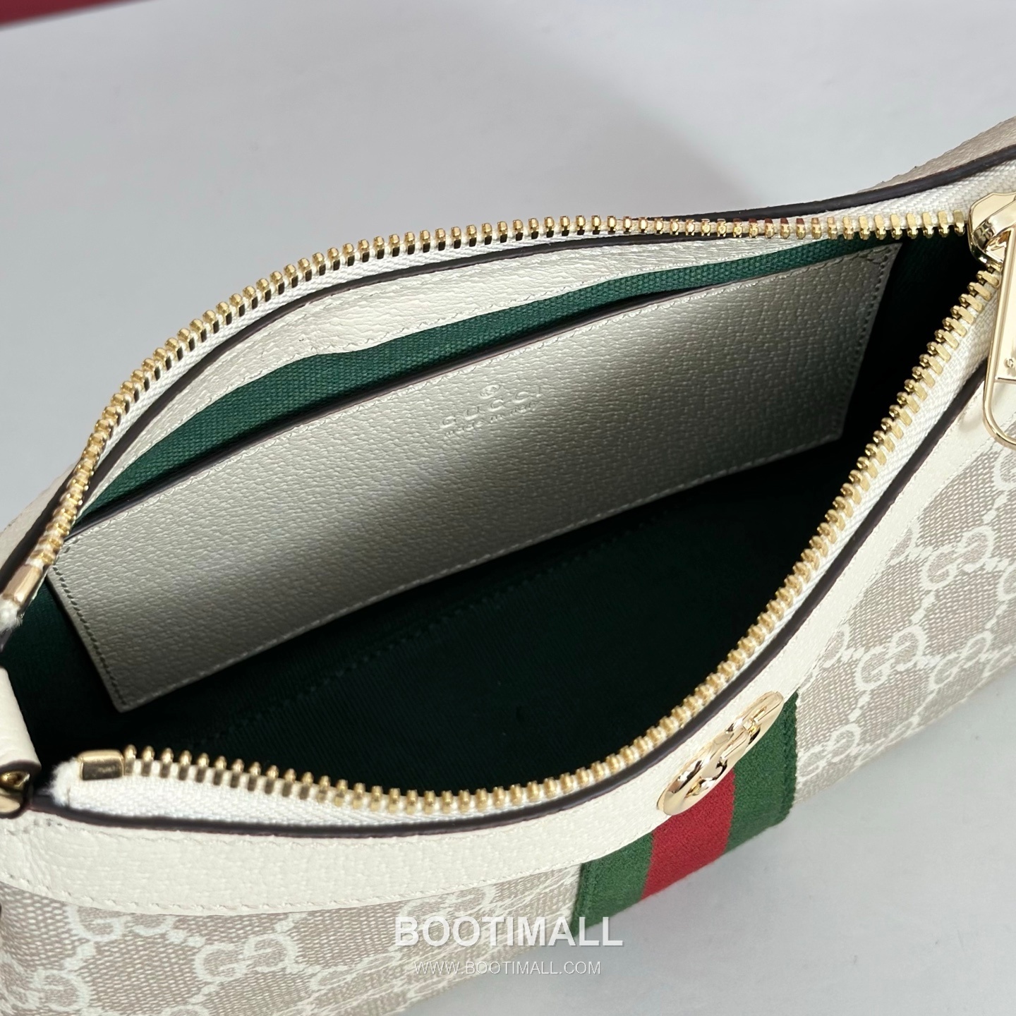 Gucci GG Canvas & Leather Shoulder Bag 841341 구찌 GG 캔버스 앤 레더 숄더백 26cm 9