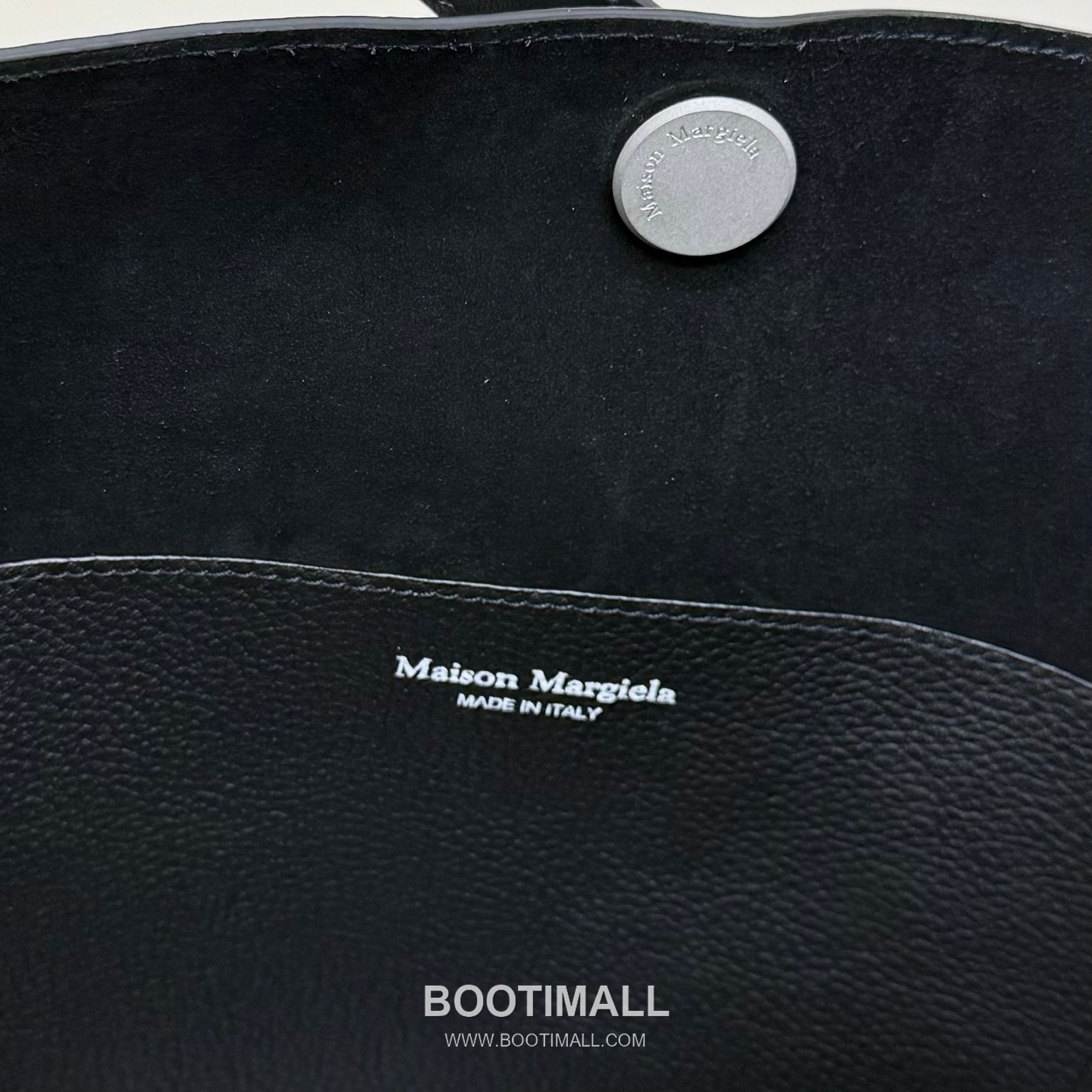 Maison Margiela Dress-Age Medium Grained Cowhide Black Bucket Bag 메종 마르지엘라 드레스-에이지 미디엄 3428 그레인드 소가죽 블랙 버킷백 42cm 7