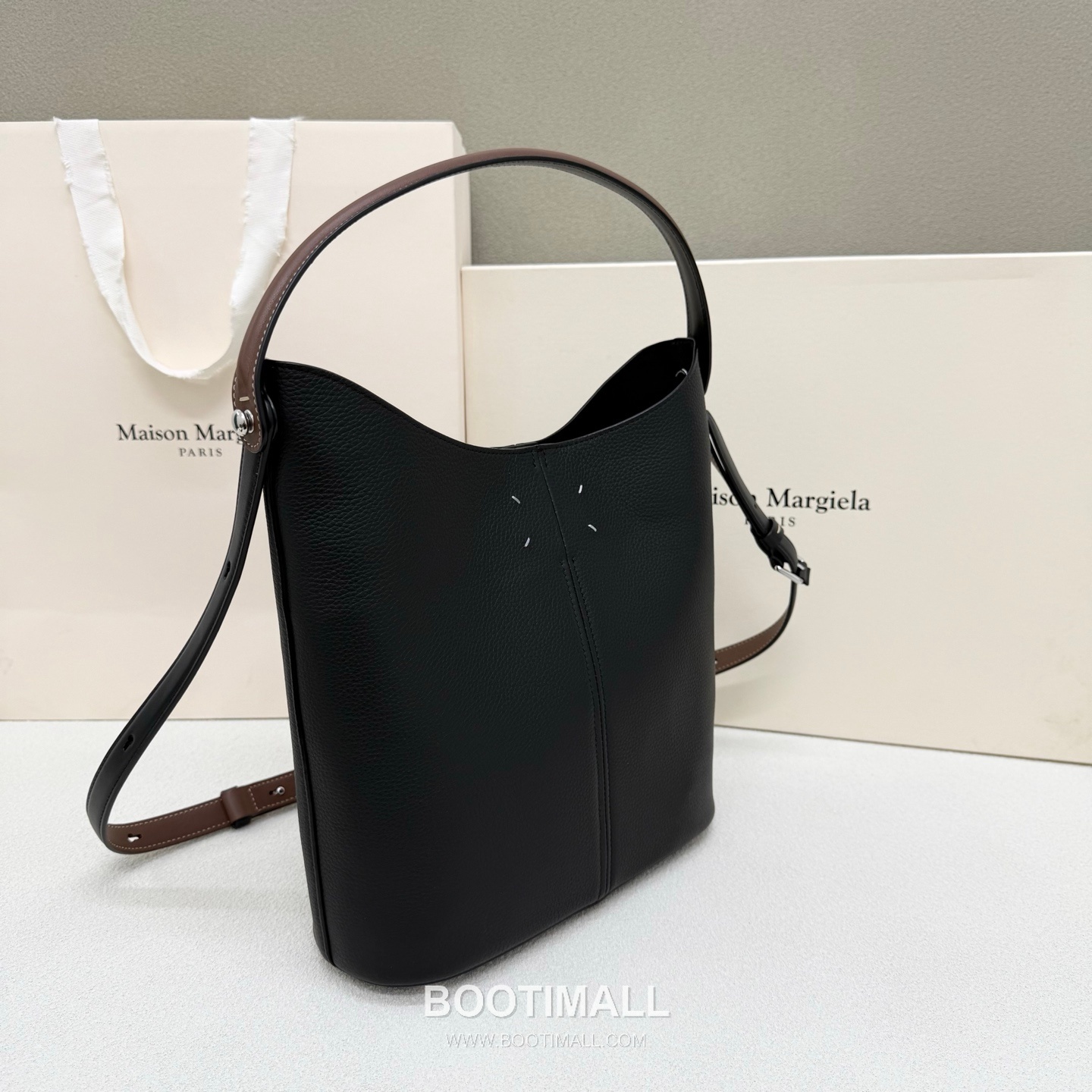 Maison Margiela Dressdge 0096 Grained Cowhide Black Tote Bag 메종 마르지엘라 드레스지 0096 그레인드 소가죽 블랙 토트백 26cm 2