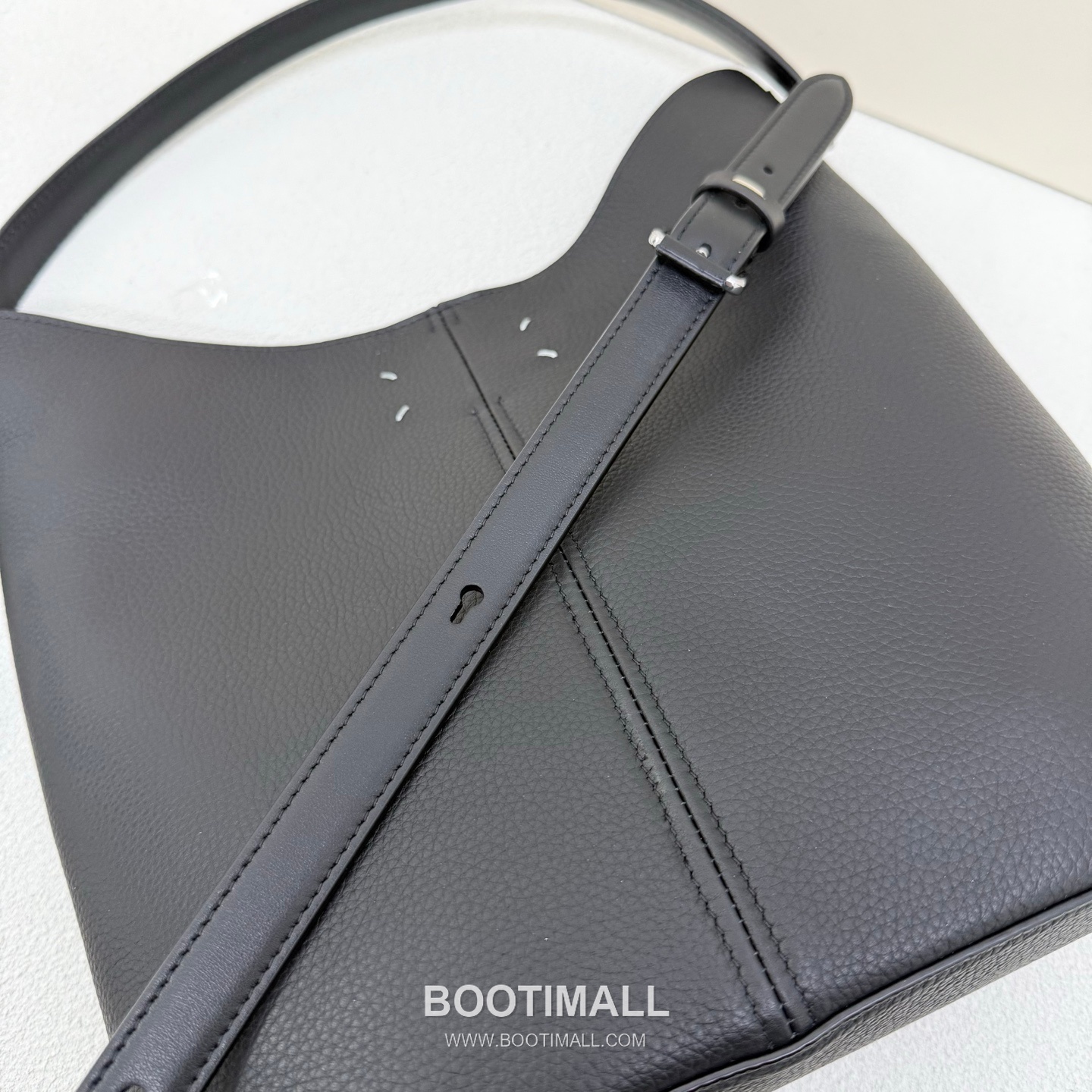 Maison Margiela Dressdge 0096 Grained Cowhide Black Tote Bag 메종 마르지엘라 드레스지 0096 그레인드 소가죽 블랙 토트백 26cm 5