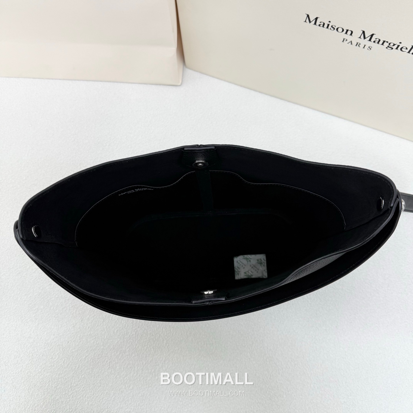 Maison Margiela Dressdge 0096 Grained Cowhide Black Tote Bag 메종 마르지엘라 드레스지 0096 그레인드 소가죽 블랙 토트백 26cm 9