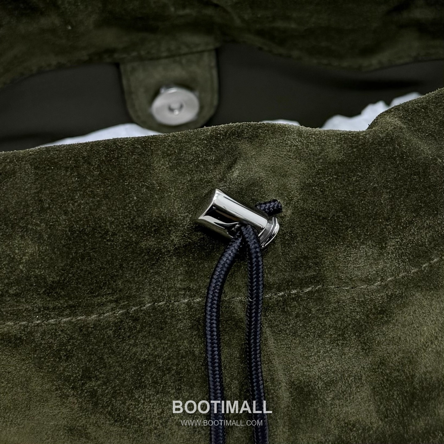 Maison Margiela Drawstring Mini Pouch Suede Leather Green Bucket Bag 메종 마르지엘라 드로우스트링 미니 파우치 스웨이드 레더 그린 버킷백 20.5cm 5