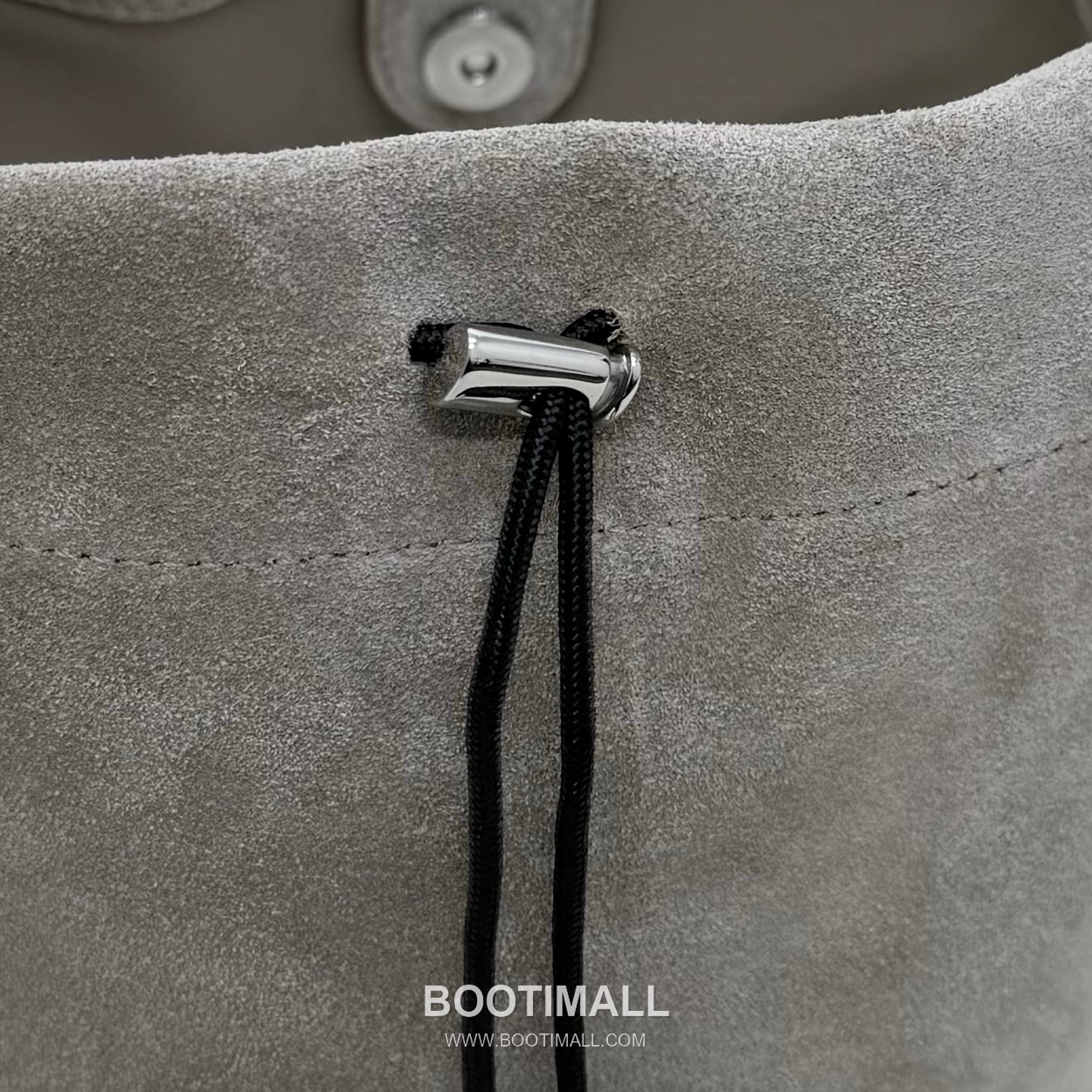 Maison Margiela Drawstring Mini Pouch Suede Leather Green Bucket Bag 메종 마르지엘라 드로우스트링 미니 파우치 스웨이드 레더 그린 버킷백 20.5cm 5