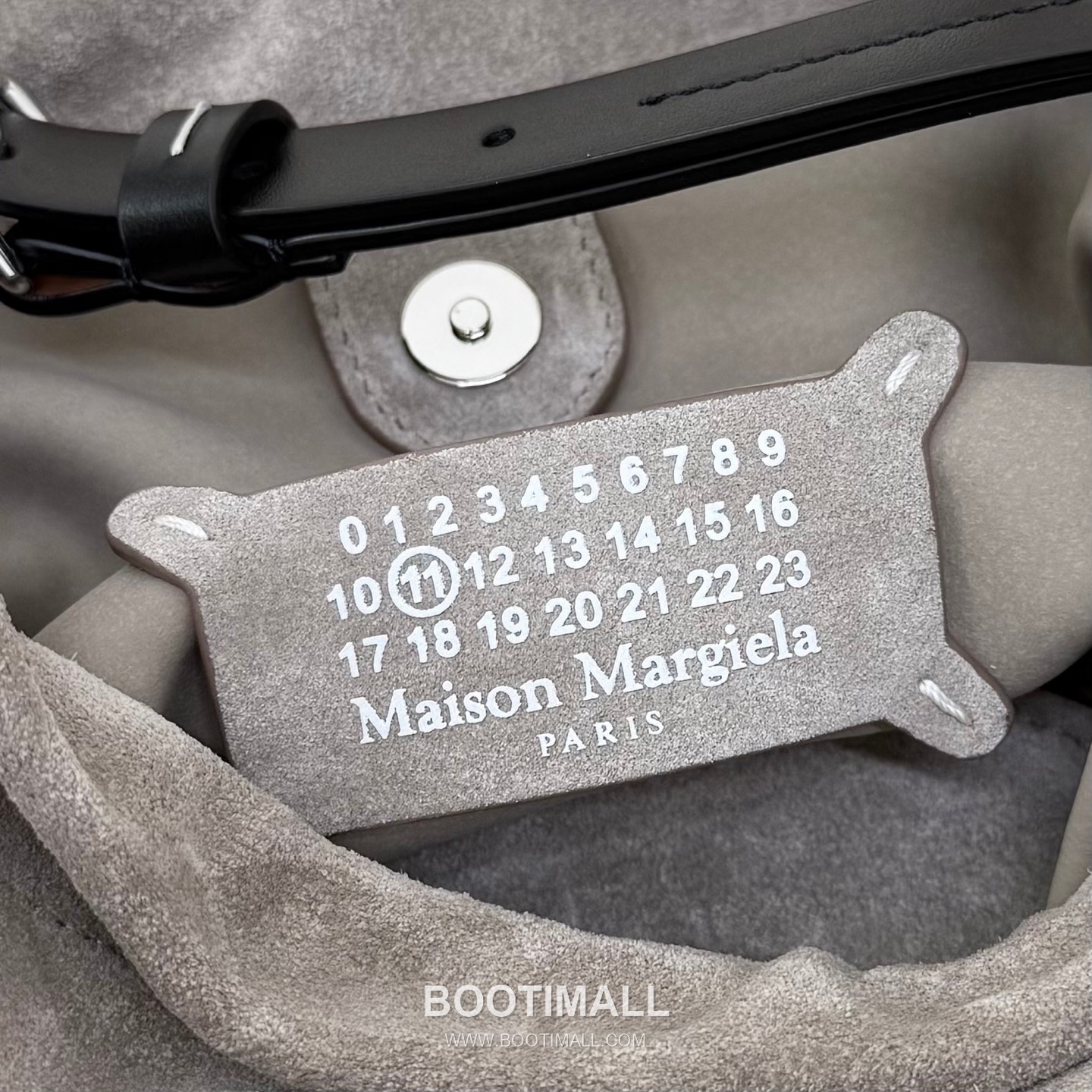 Maison Margiela Drawstring Mini Pouch Suede Leather Green Bucket Bag 메종 마르지엘라 드로우스트링 미니 파우치 스웨이드 레더 그린 버킷백 20.5cm 8