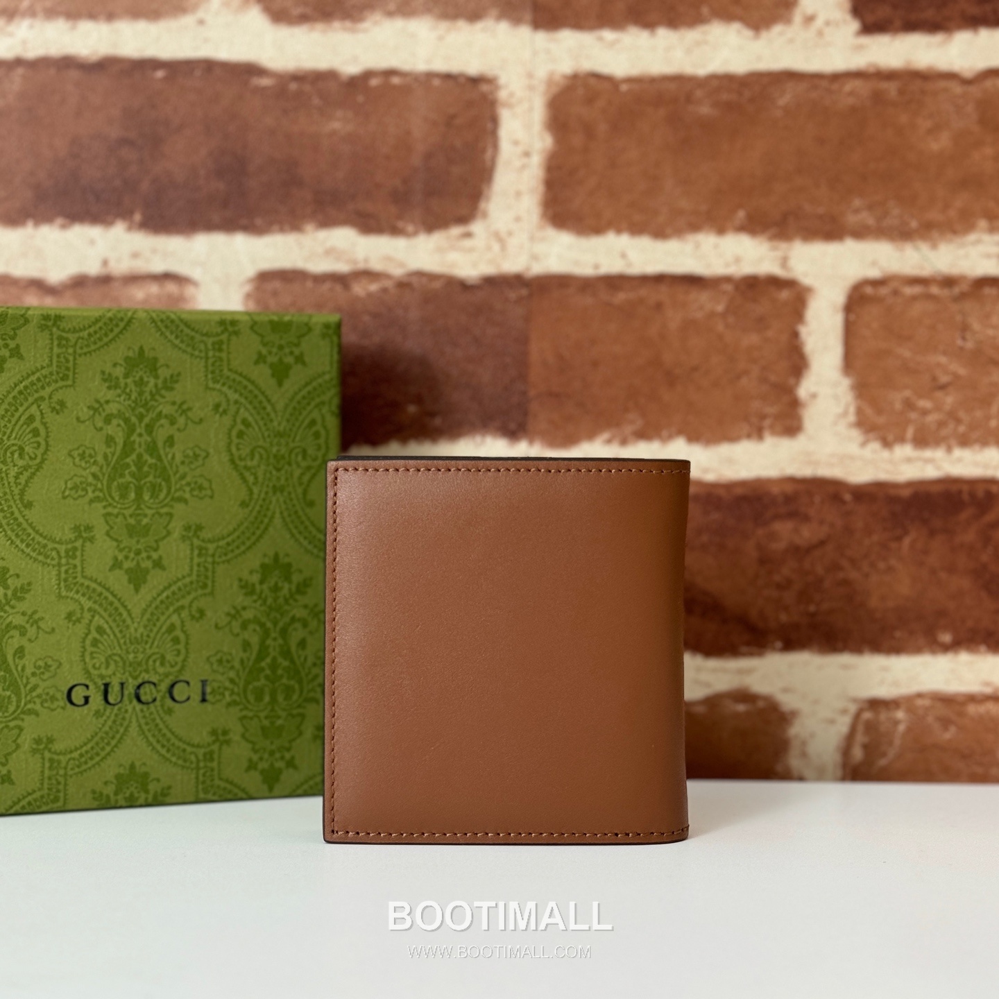 Gucci Leather Bi-Fold Compact Wallet 818949 구찌 레더 컴팩트 반지갑 10cm 2