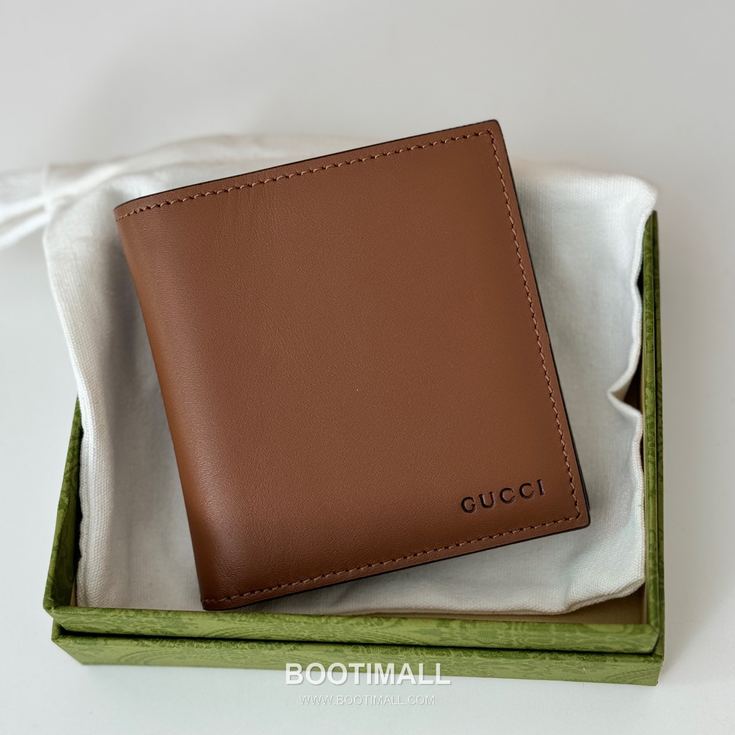 Gucci Leather Bi-Fold Compact Wallet 818949 구찌 레더 컴팩트 반지갑 10cm 3