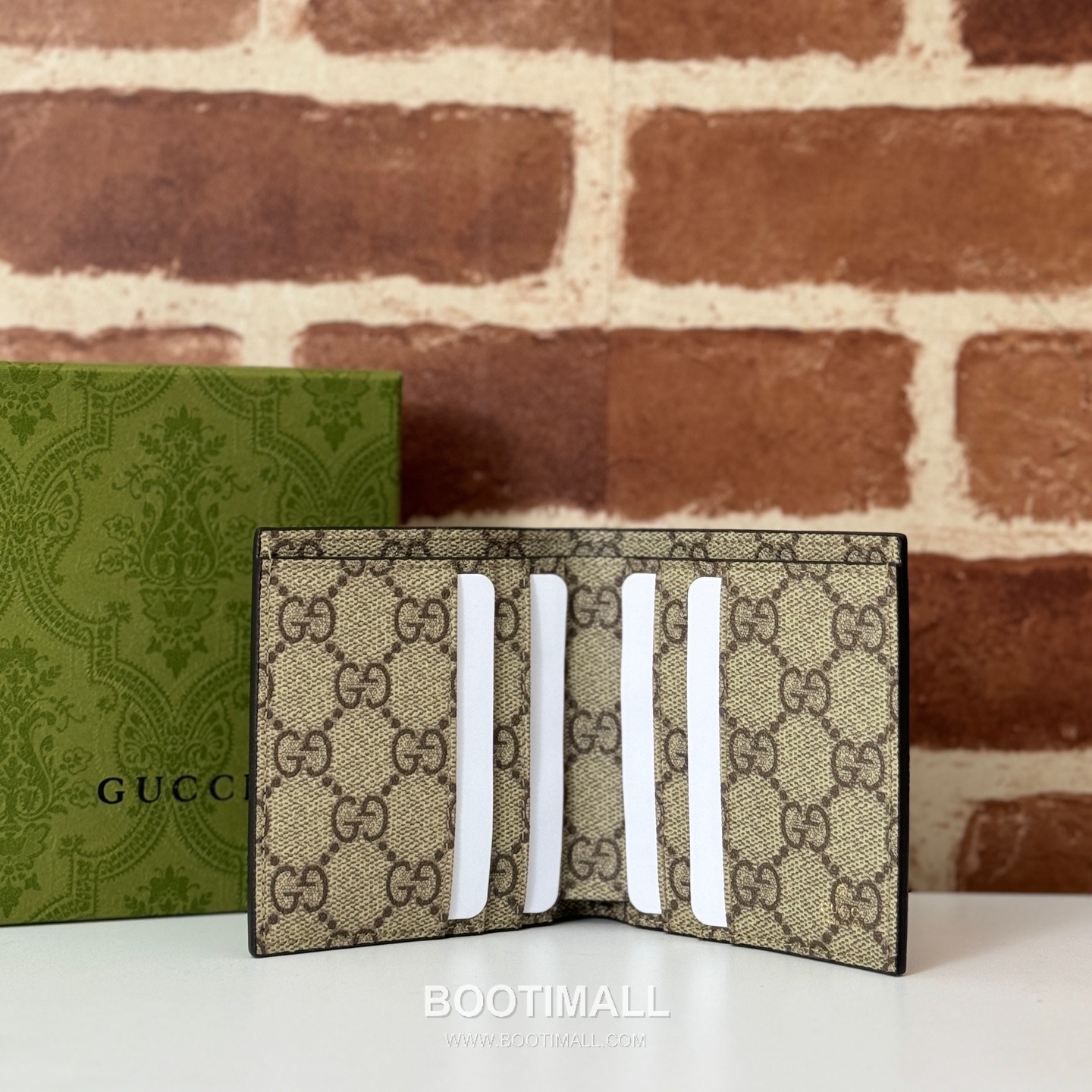 Gucci Leather Bi-Fold Compact Wallet 818949 구찌 레더 컴팩트 반지갑 10cm 4