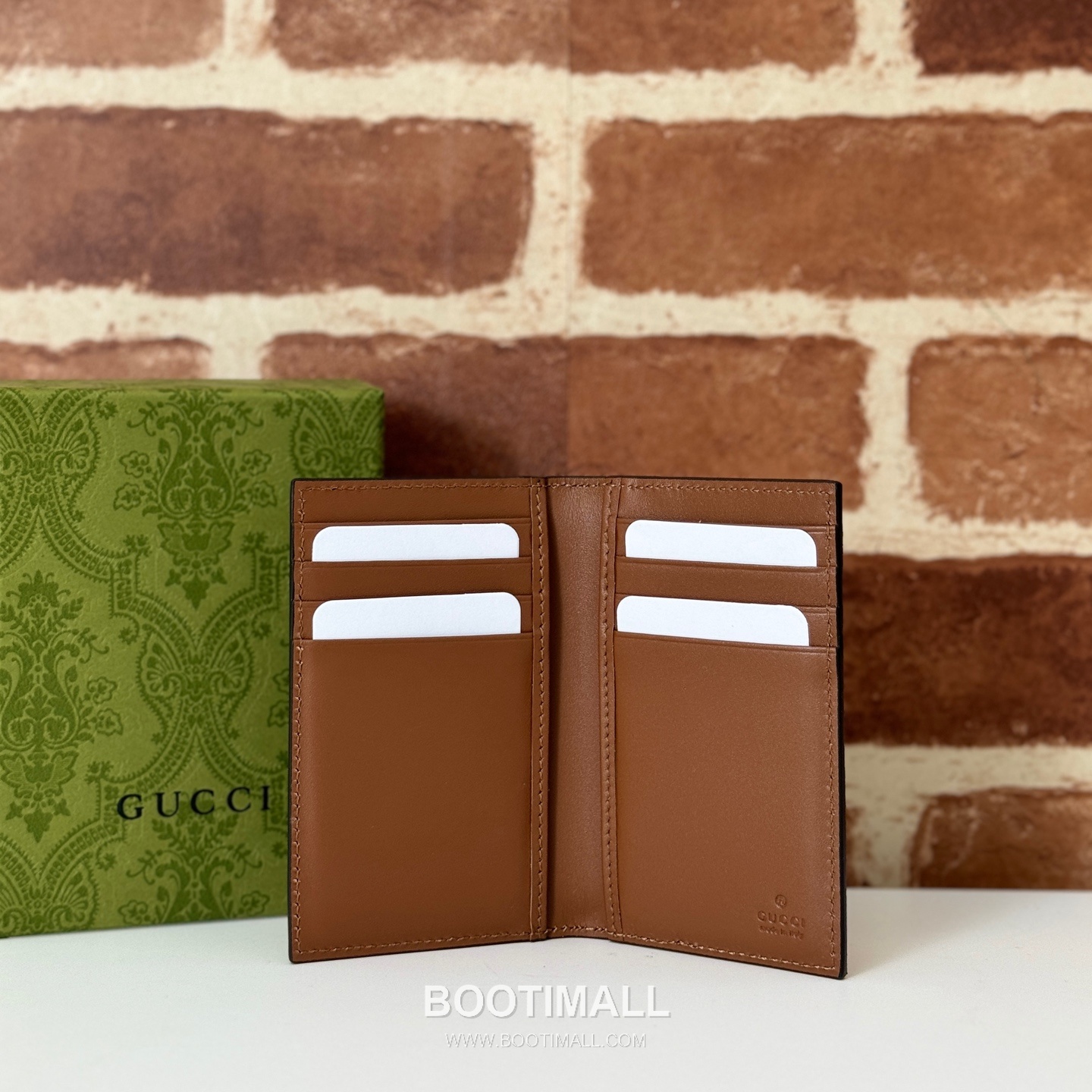 Gucci Leather Bi-Fold Wallet 821209 구찌 레더 반지갑 12cm 3