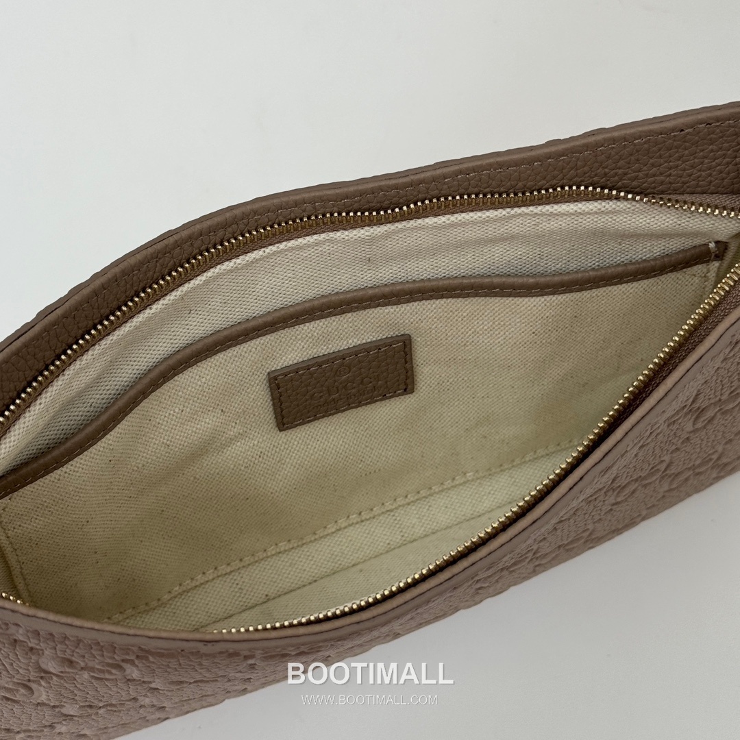 Gucci Embossed Leather Slim Shoulder Bag 815277 구찌 엠보싱 레더 슬림 숄더백 29.5cm 6