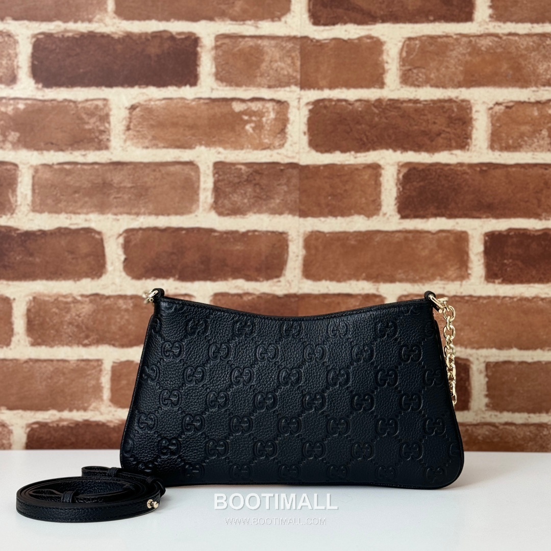 Gucci Embossed Leather Slim Shoulder Bag 815277 구찌 엠보싱 레더 슬림 숄더백 29.5cm 1