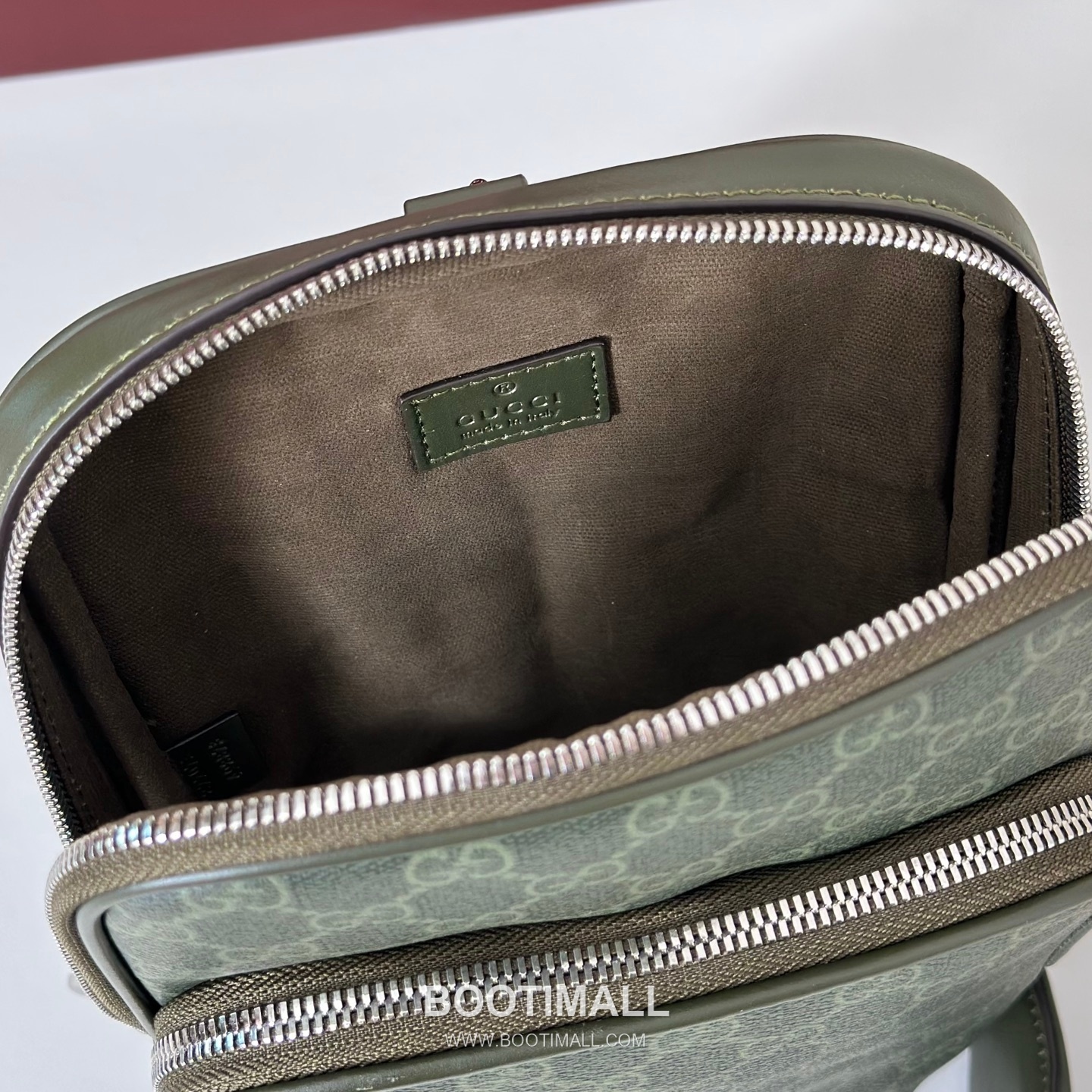 Gucci Black Rubber Leather Mini Crossbody Bag 822073 구찌 블랙 러버 레더 미니 크로스백 17.5cm 6