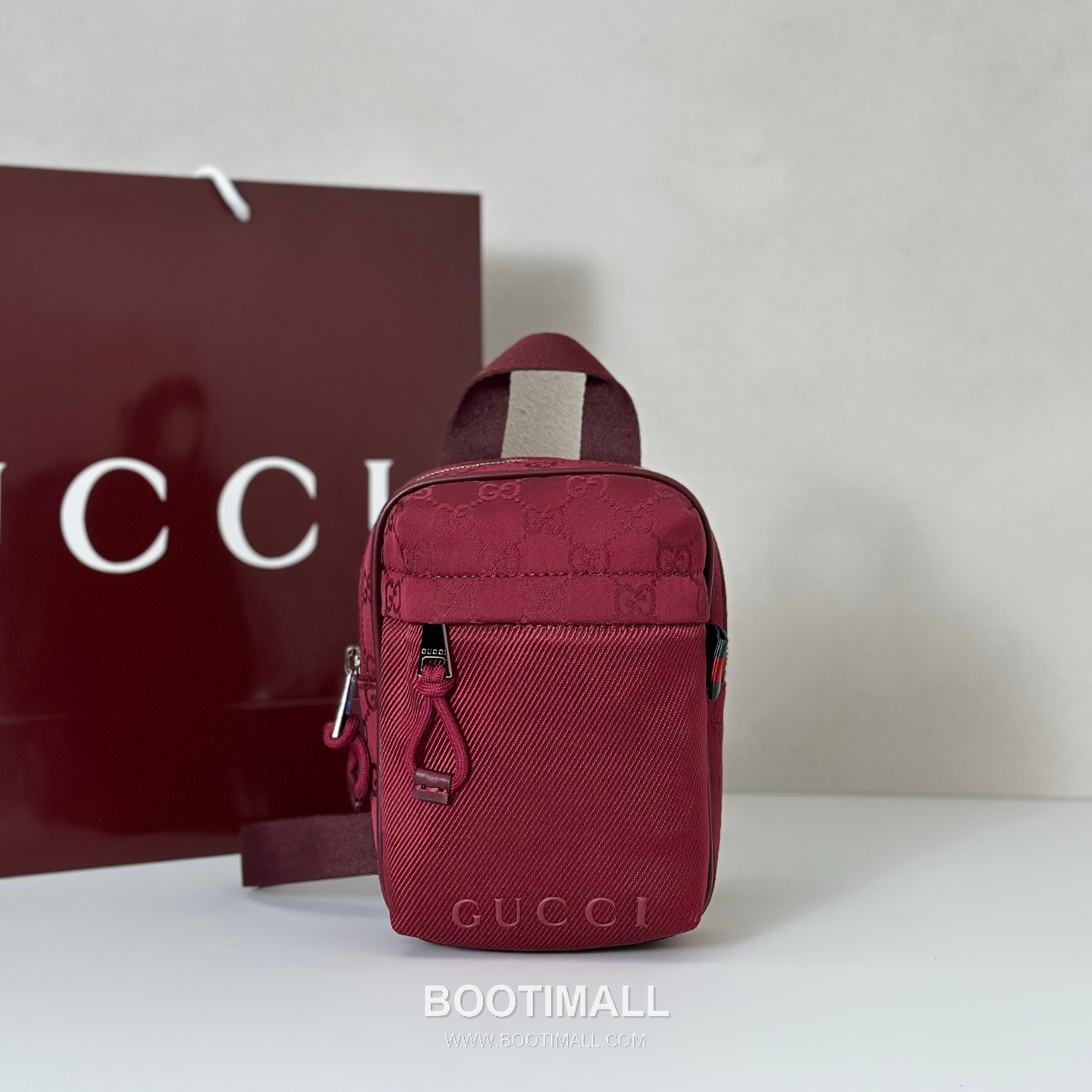 Gucci Red Canvas Mini Crossbody Bag 834274 구찌 레드 캔버스 미니 크로스백 17.5cm 1