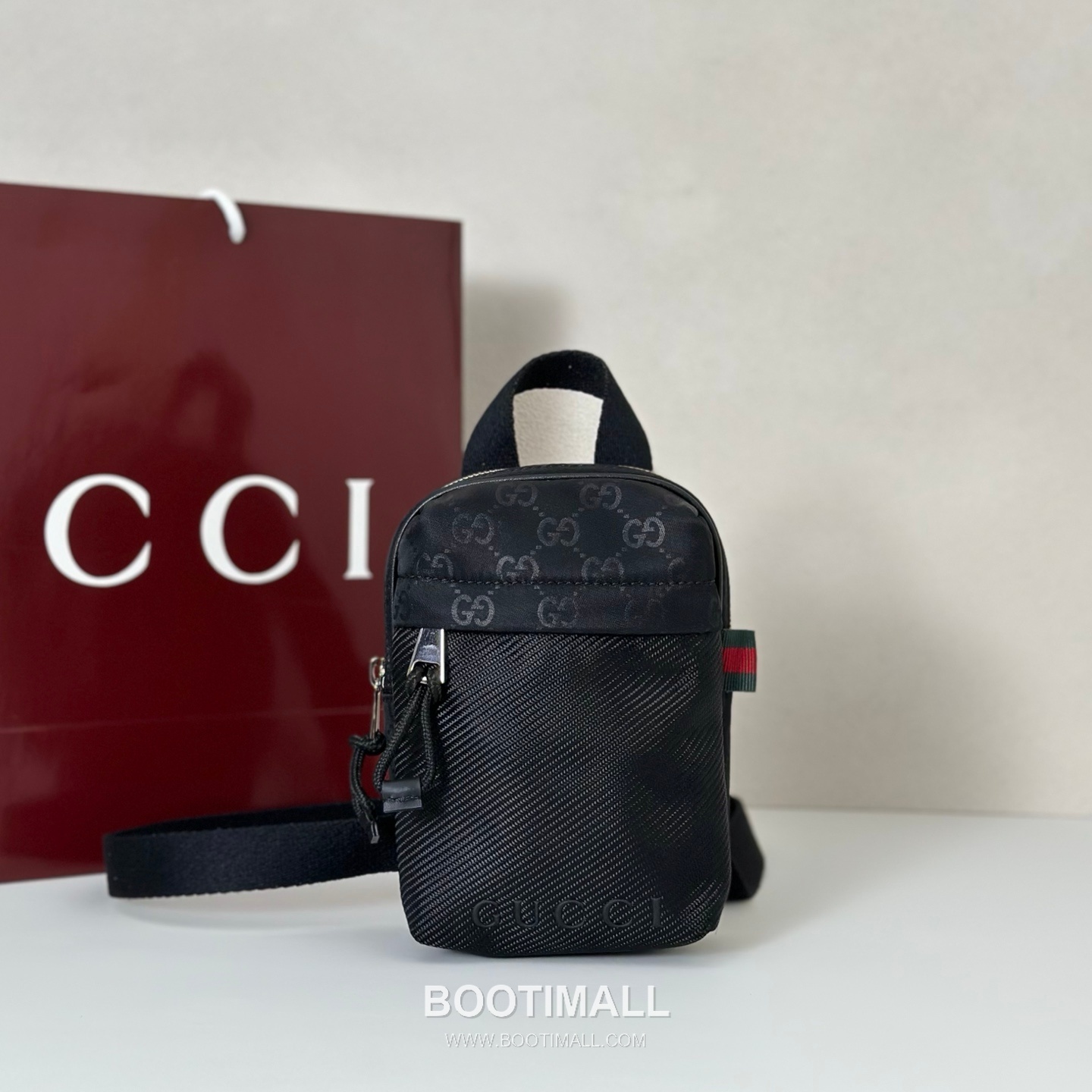 Gucci Red Canvas Mini Crossbody Bag 834274 구찌 레드 캔버스 미니 크로스백 17.5cm 1
