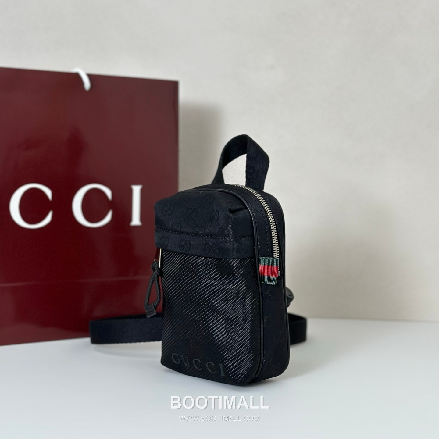 Gucci Red Canvas Mini Crossbody Bag 834274 구찌 레드 캔버스 미니 크로스백 17.5cm 3