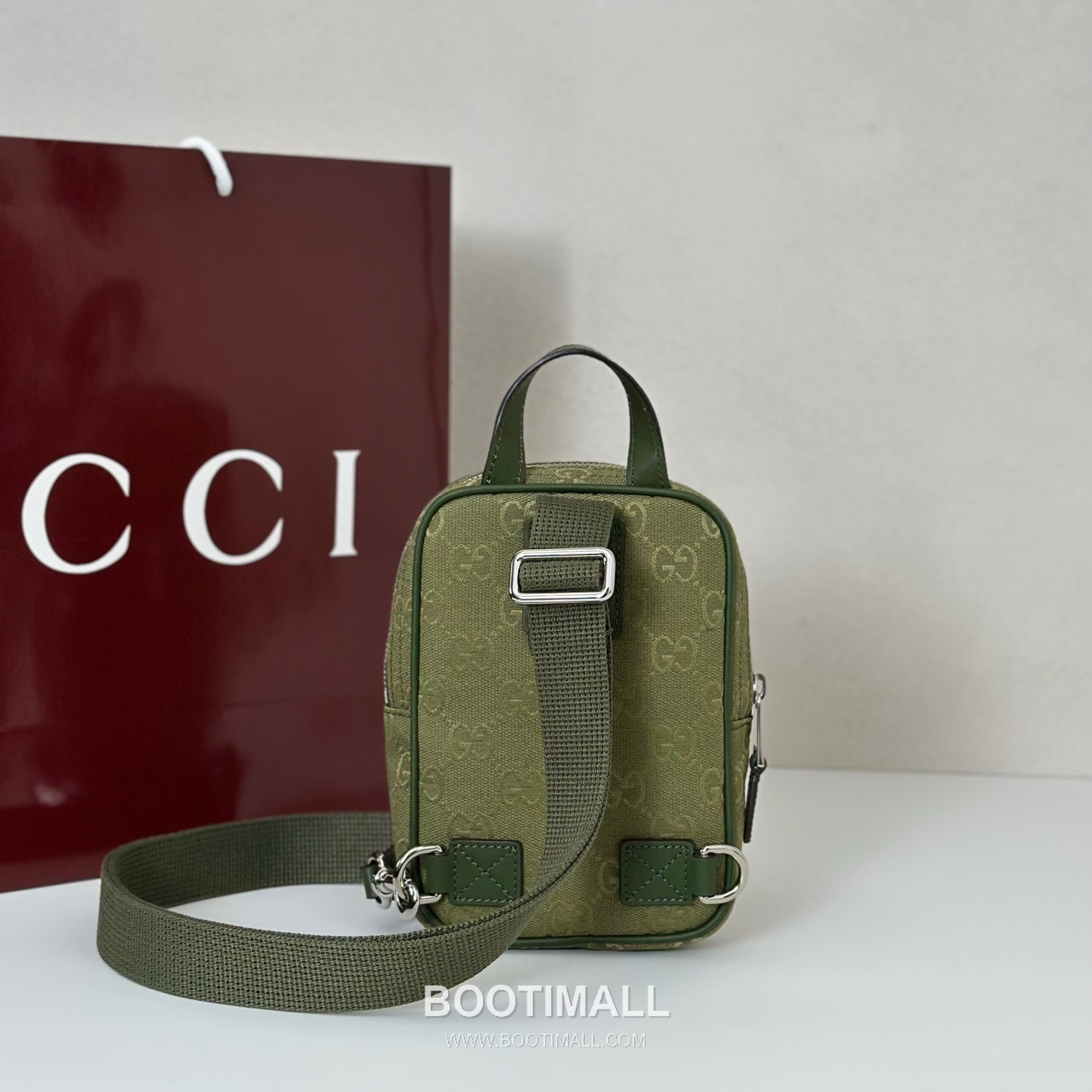 Gucci Red Canvas Mini Crossbody Bag 834274 구찌 레드 캔버스 미니 크로스백 17.5cm 3