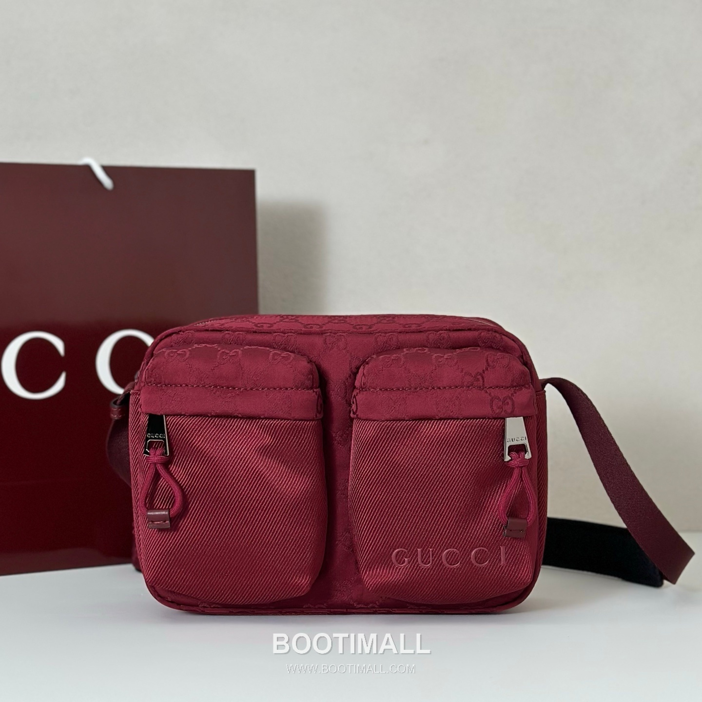 Gucci Red Canvas Shoulder Bag 834475 구찌 레드 캔버스 숄더백 24.5cm 1