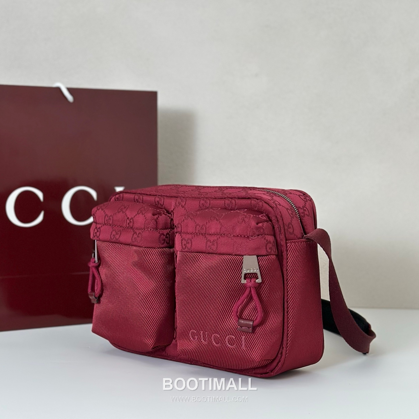 Gucci Red Canvas Shoulder Bag 834475 구찌 레드 캔버스 숄더백 24.5cm 2