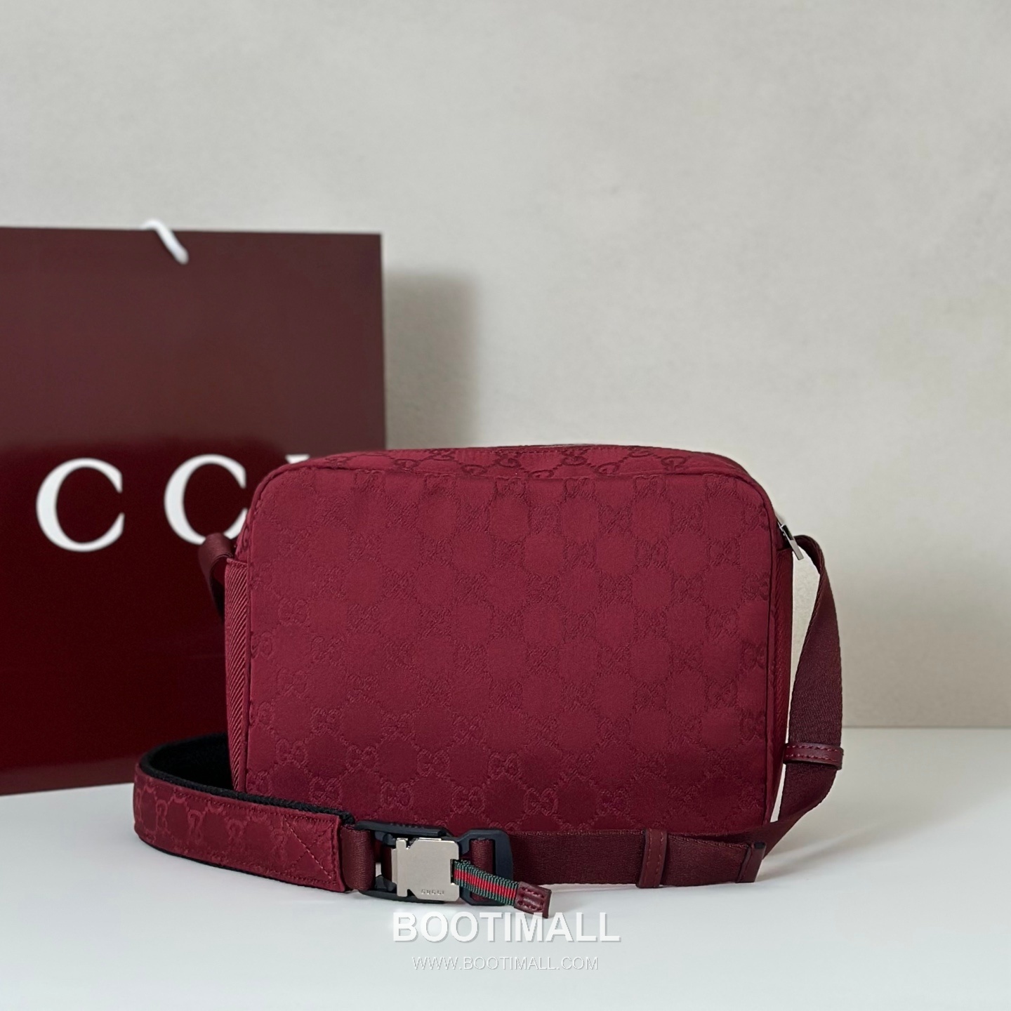 Gucci Red Canvas Shoulder Bag 834475 구찌 레드 캔버스 숄더백 24.5cm 3