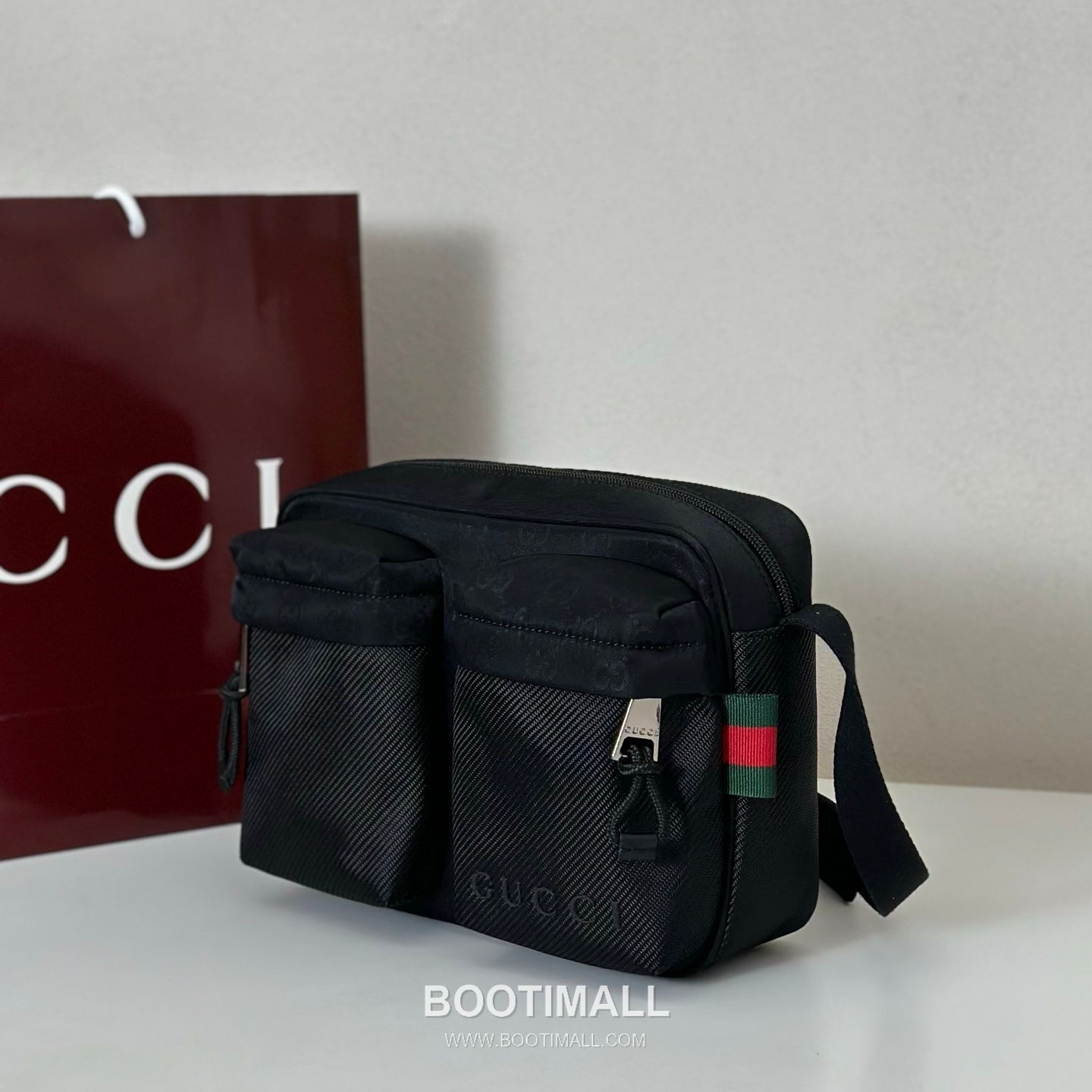 Gucci Red Canvas Shoulder Bag 834475 구찌 레드 캔버스 숄더백 24.5cm 2