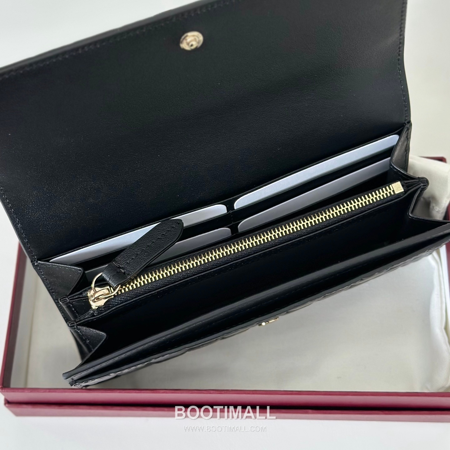 Gucci Burgundy Embossed Leather Clutch Bag 847210 구찌 버건디 엠보싱 레더 클러치백 19.1cm 4