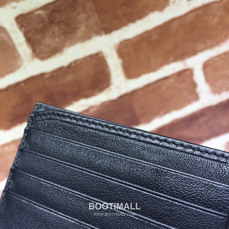 Gucci Black Embossed Leather Bifold Wallet 365466 구찌 블랙 엠보싱 레더 남성 반지갑 10.5cm 6