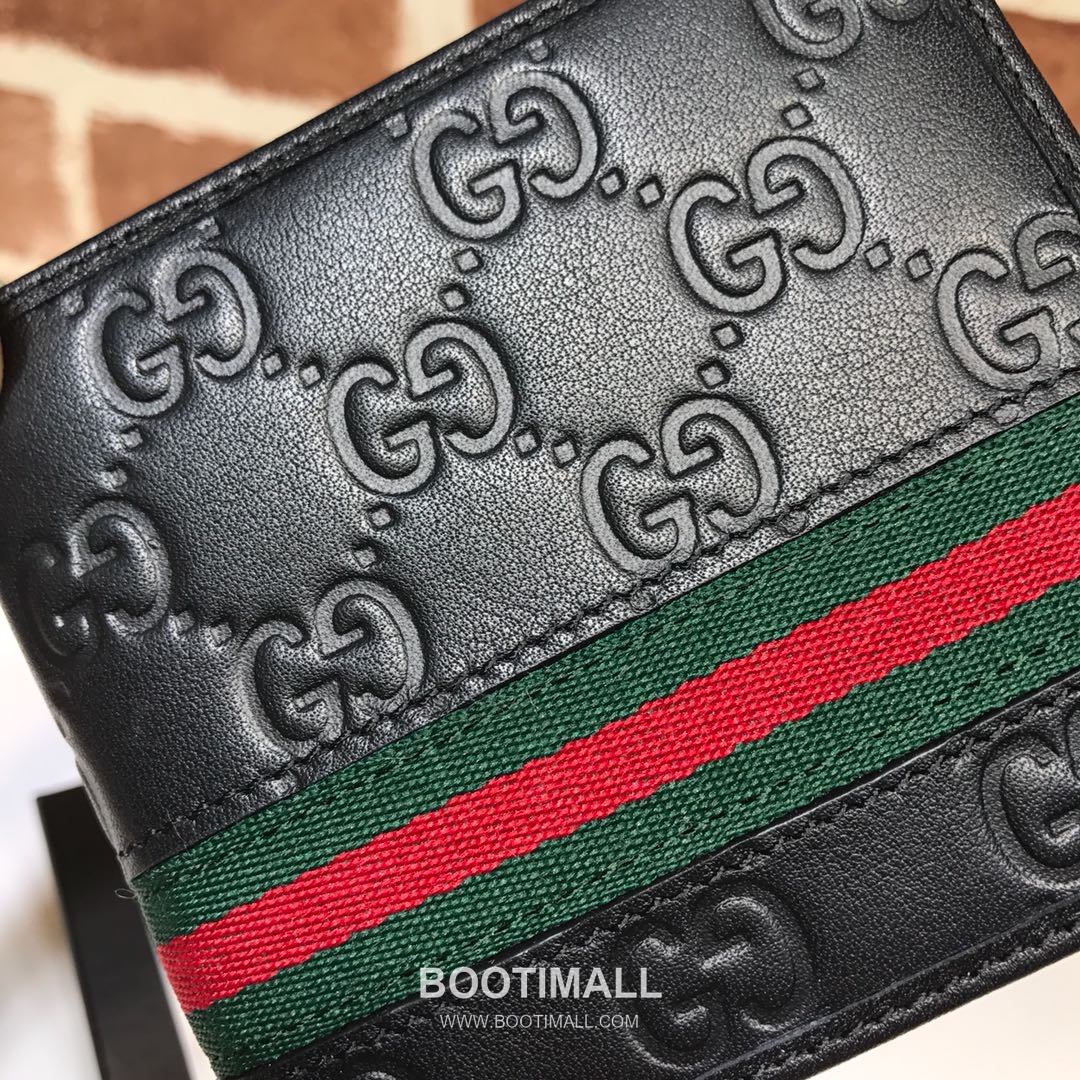 Gucci Black Embossed Leather Bifold Wallet 365491 구찌 블랙 엠보싱 레더 남성 반지갑 10.5cm 2