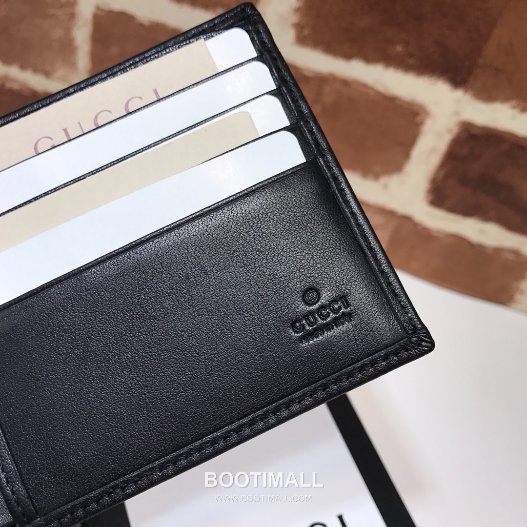 Gucci Black Embossed Leather Bifold Wallet 365491 구찌 블랙 엠보싱 레더 남성 반지갑 10.5cm 4