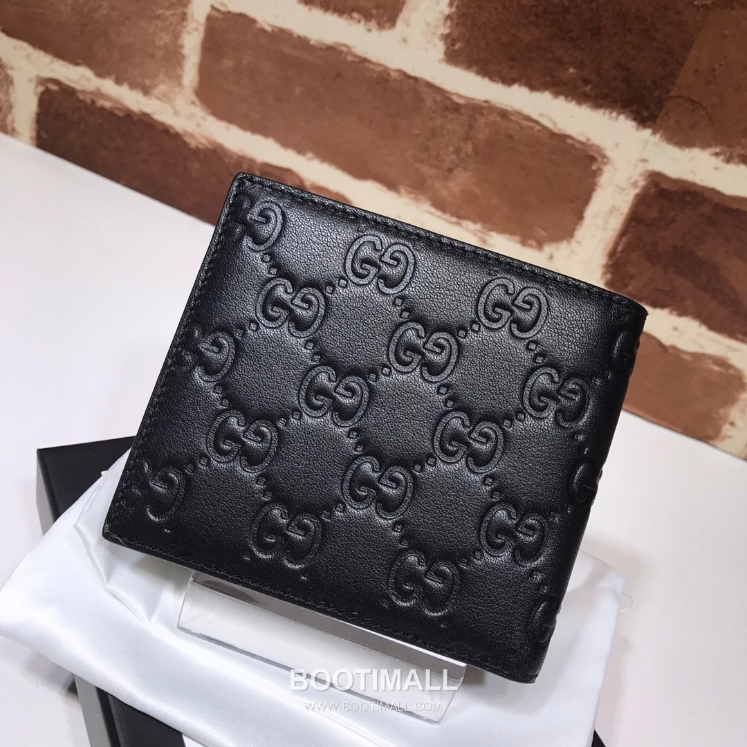 Gucci Black Embossed Leather Bifold Wallet 473916 구찌 블랙 엠보싱 레더 남성 반지갑 11cm 2