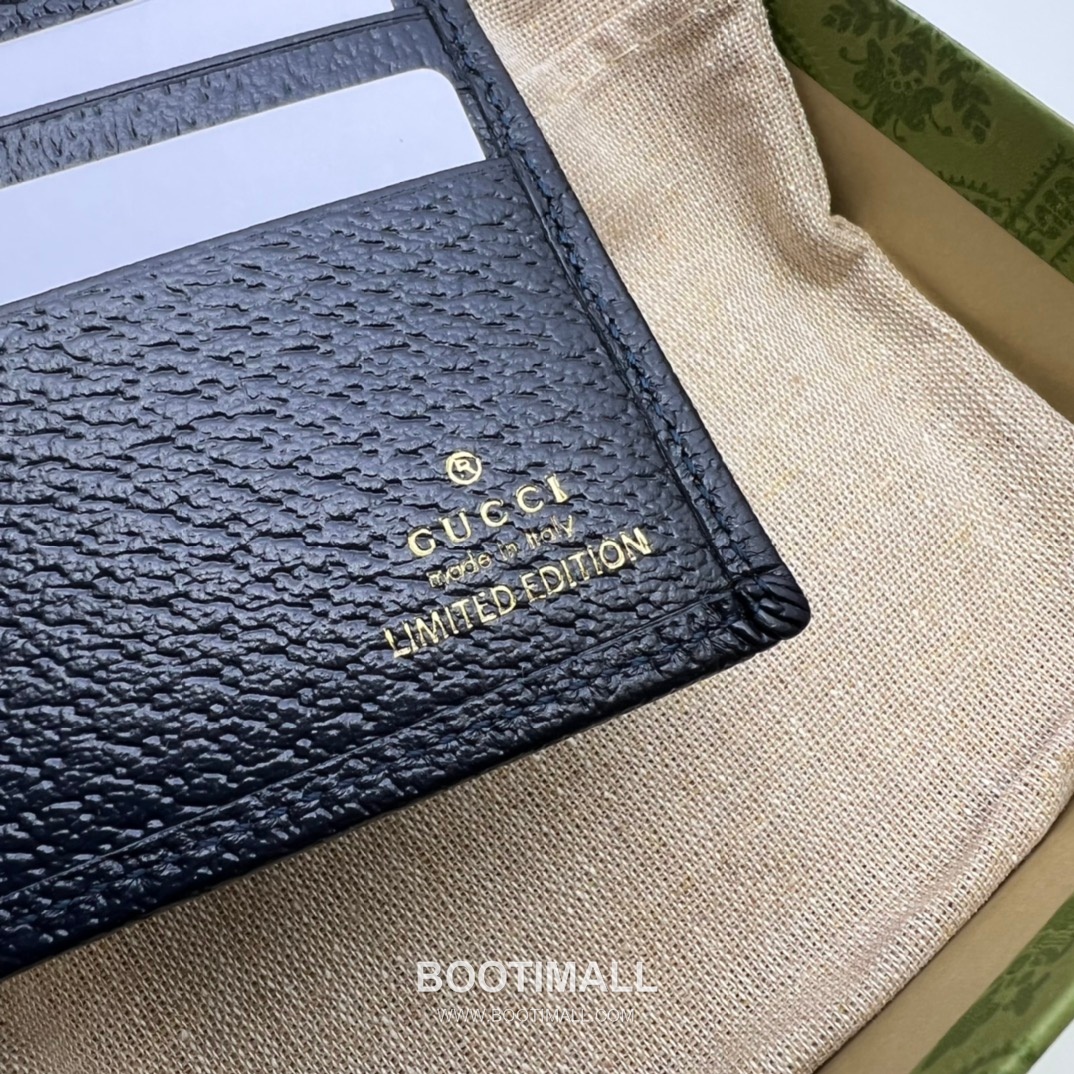 Gucci Beige Rubber Blue Pigskin Pattern Bifold Wallet 597606 구찌 베이지 러버 블루 피그스킨 패턴 남성 반지갑 11cm 4