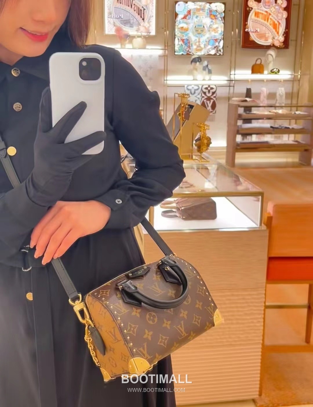 Louis Vuitton GO-14 Studded Black Leather Shoulder Bag M13146 루이비통 GO-14 스터드 블랙 레더 숄더백 20cm 3