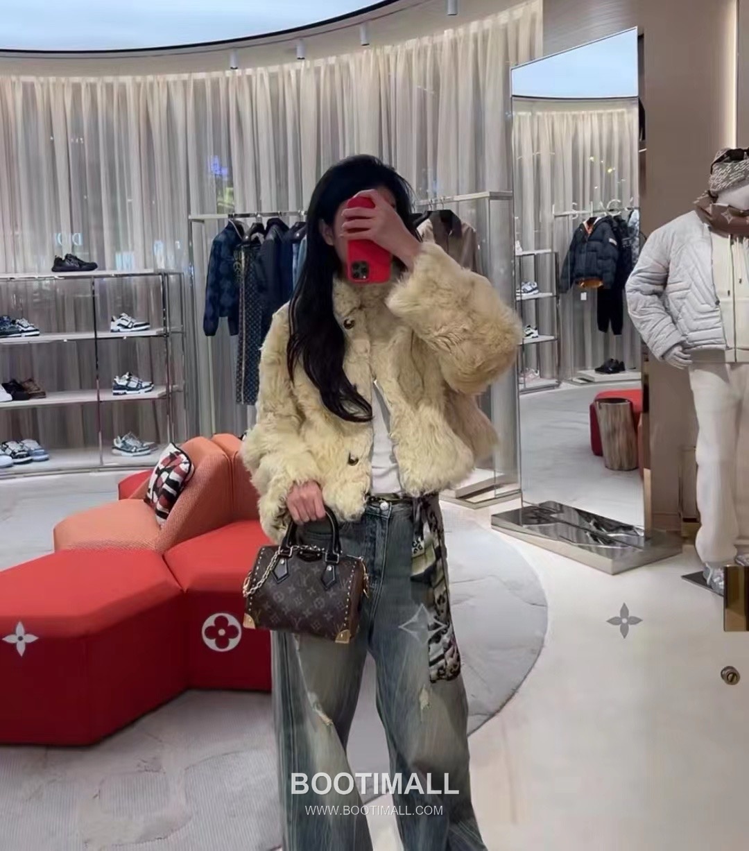 Louis Vuitton GO-14 Studded Black Leather Shoulder Bag M13146 루이비통 GO-14 스터드 블랙 레더 숄더백 20cm 5