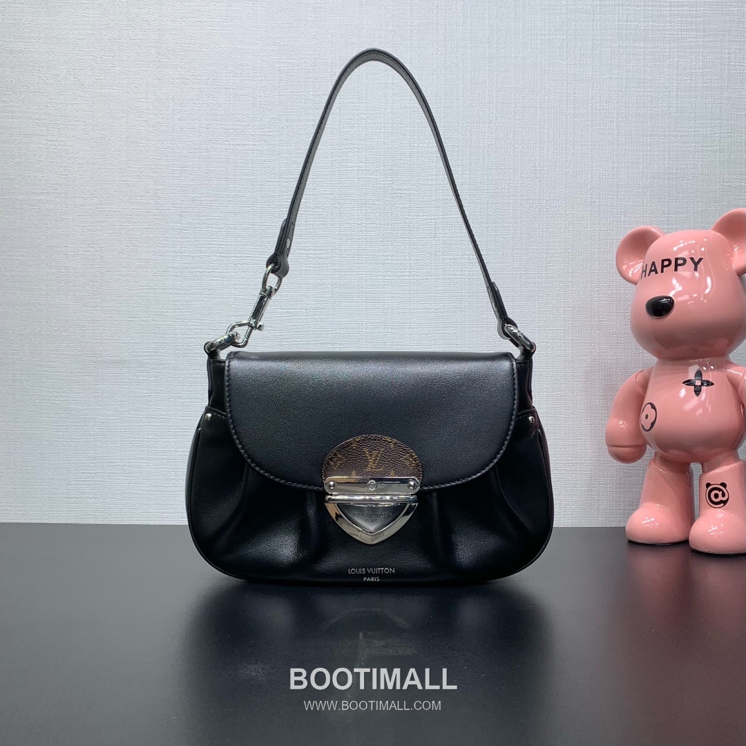 Louis Vuitton Cargo Mini Leather Shoulder Bag M13989 루이비통 카고 미니 레더 숄더백 23cm 10