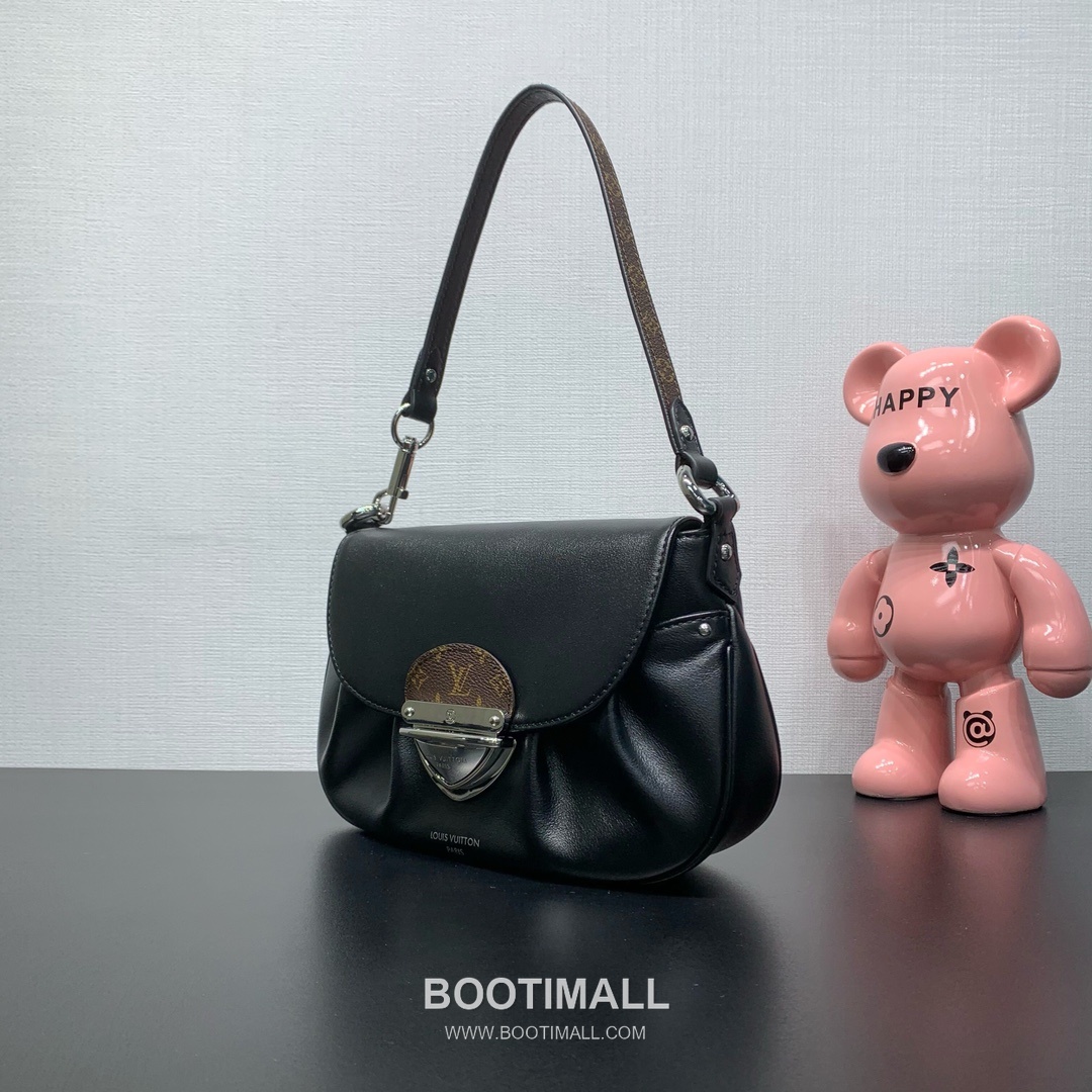 Louis Vuitton Cargo Mini Leather Shoulder Bag M13989 루이비통 카고 미니 레더 숄더백 23cm 11