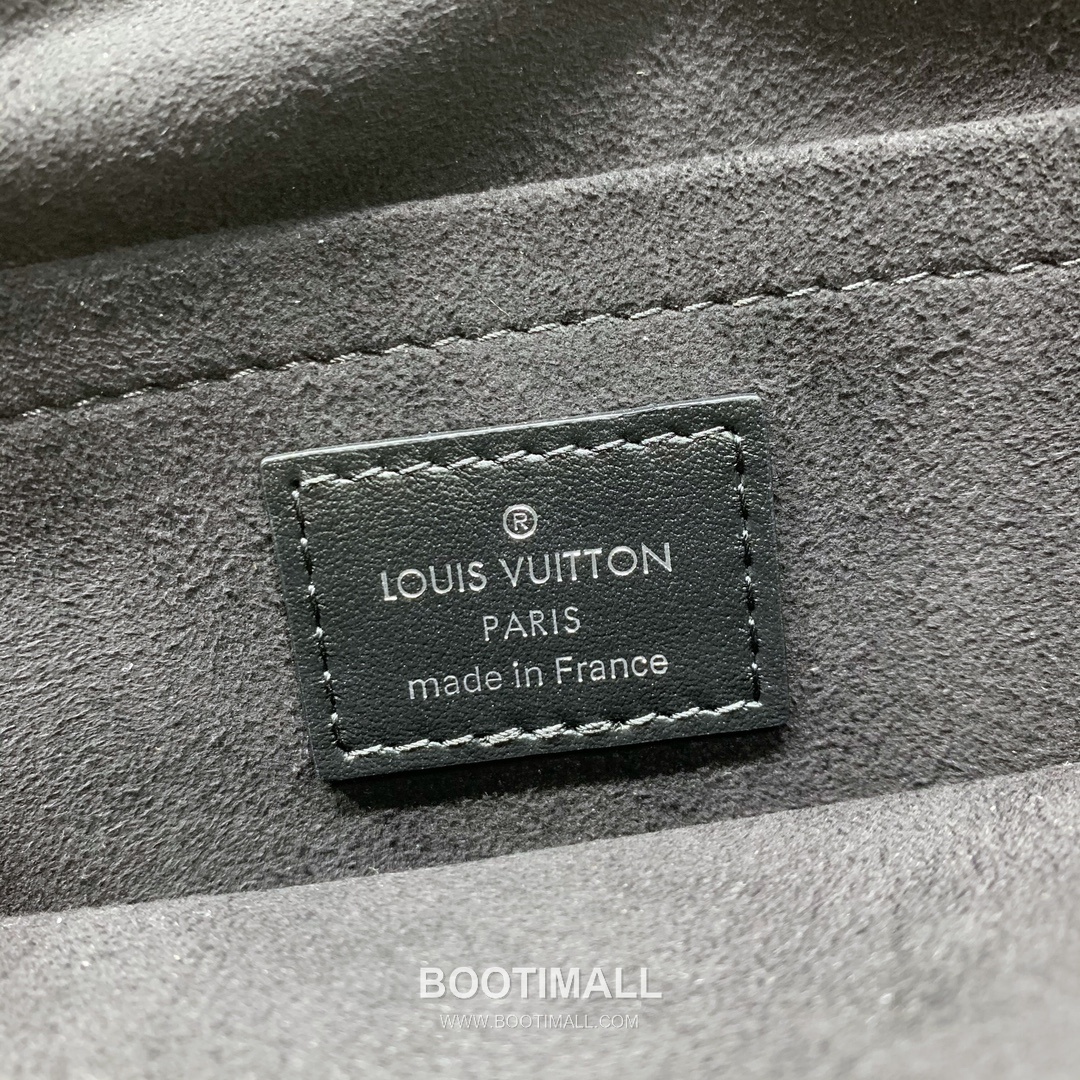 Louis Vuitton Cargo Mini Leather Shoulder Bag M13989 루이비통 카고 미니 레더 숄더백 23cm 16