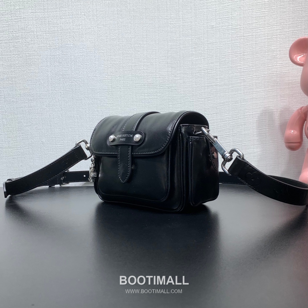 Louis Vuitton Cargo Mini Leather Shoulder Bag M13989 루이비통 카고 미니 레더 숄더백 23cm 11