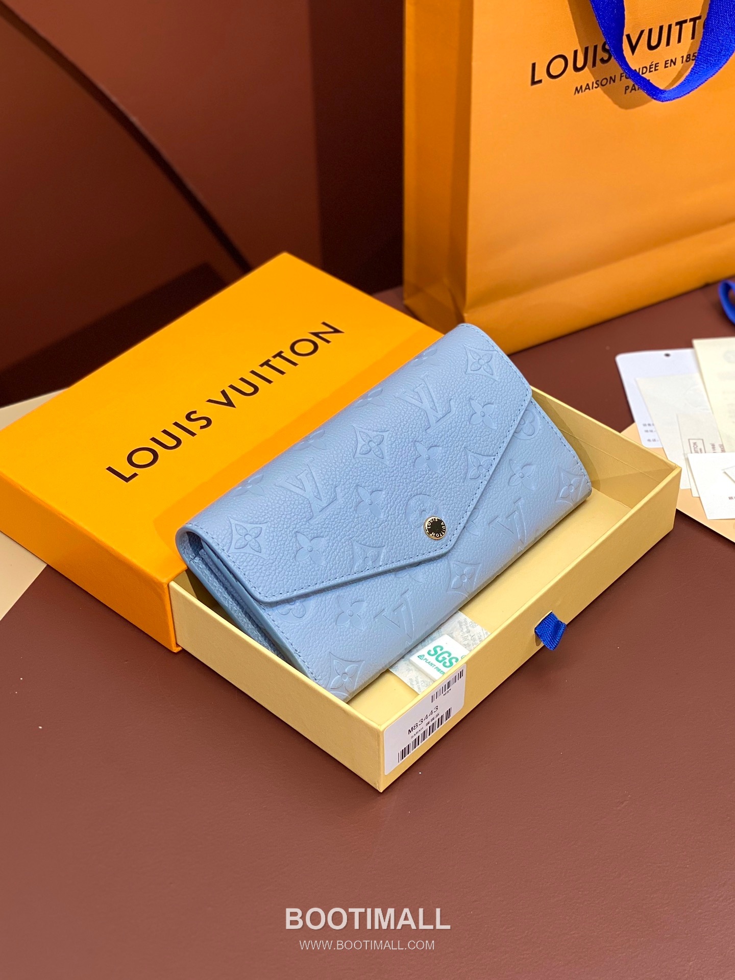 Louis Vuitton Sarah Monogram Empreinte Embossed Cowhide Haze Blue Long Wallet 루이비통 사라 모노그램 앙프렝뜨 M83443 엠보싱 소가죽 안개 블루 장지갑 19cm 1