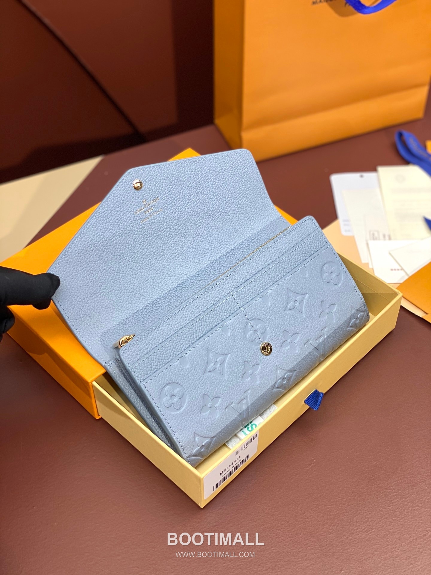 Louis Vuitton Sarah Monogram Empreinte Embossed Cowhide Haze Blue Long Wallet 루이비통 사라 모노그램 앙프렝뜨 M83443 엠보싱 소가죽 안개 블루 장지갑 19cm 4