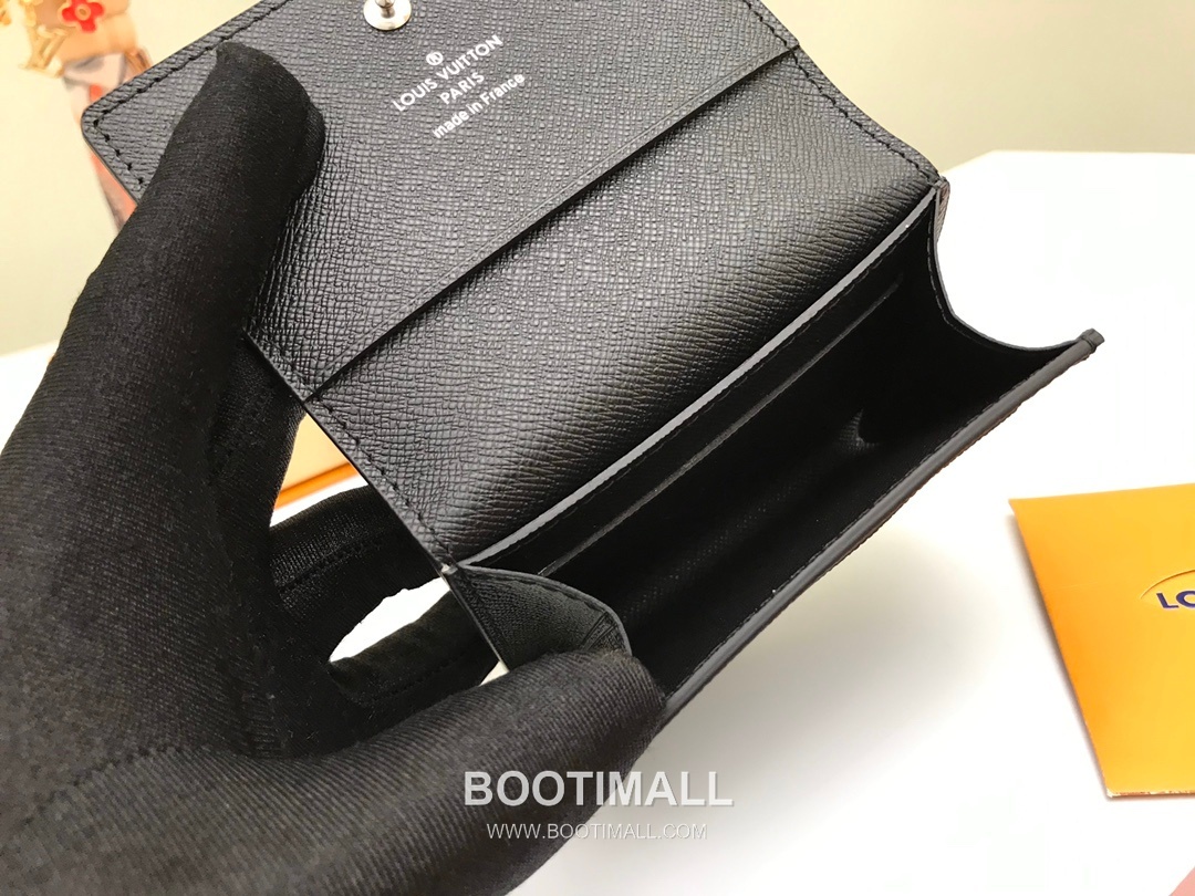 Louis Vuitton Enveloppe Carte de Visite Monogram Coated Canvas Black Card Holder 루이비통 앙벨로프 카르트 드 비지트 모노그램 M64021 코팅 캔버스 블랙 카드홀더 11cm 6