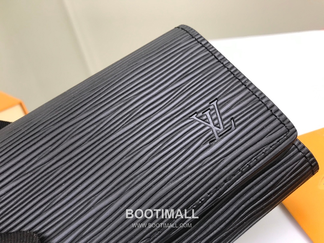 Louis Vuitton Enveloppe Carte de Visite Monogram Coated Canvas Black Card Holder 루이비통 앙벨로프 카르트 드 비지트 모노그램 코팅 캔버스 블랙 카드홀더 11cm 3