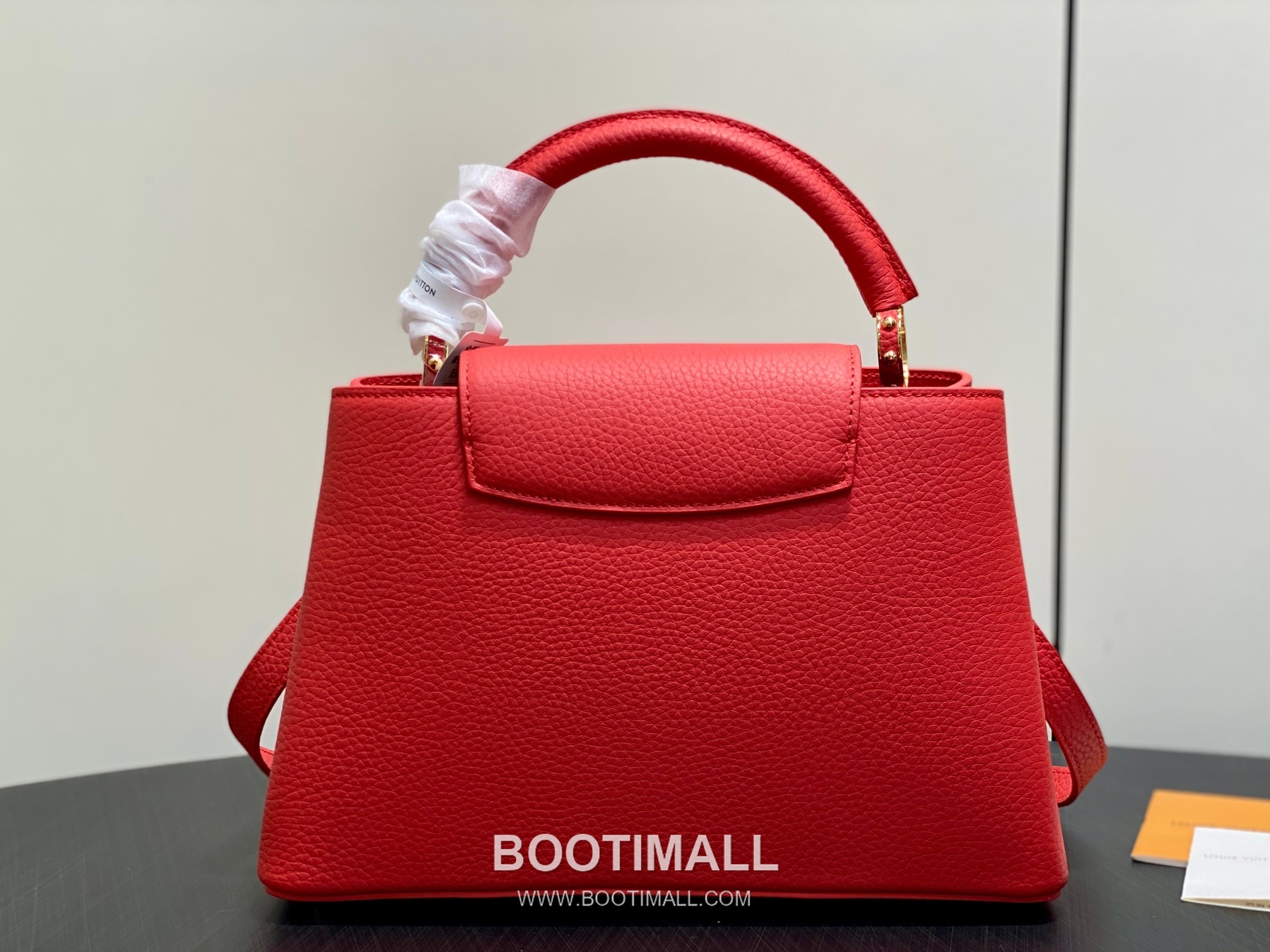 Louis Vuitton Capucines BB Taurillon Leather Chain Bag M28197 루이비통 카퓌신 BB 토리옹 레더 체인백 31cm 3